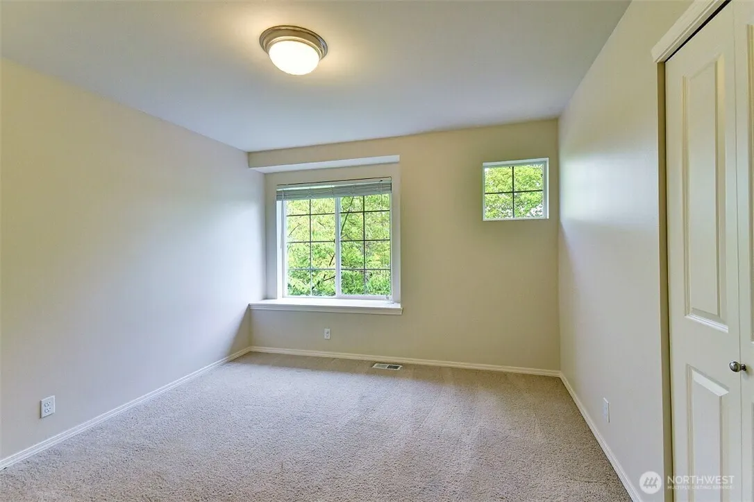 19133 NE 65th Way , Redmond, WA 98052