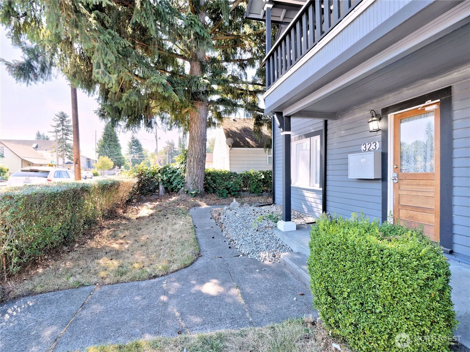 323 1st Avenue S, Kent, WA 98032