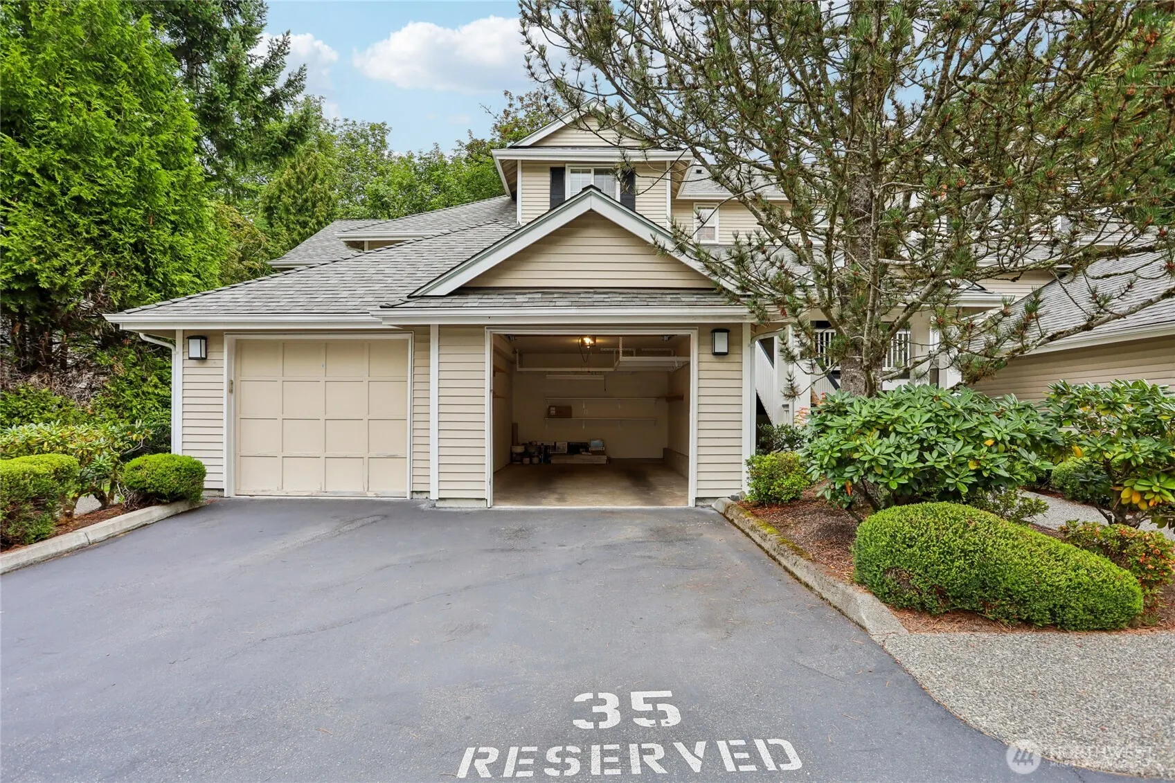 12118 NE 171st Place #E202, Bothell, WA 98011