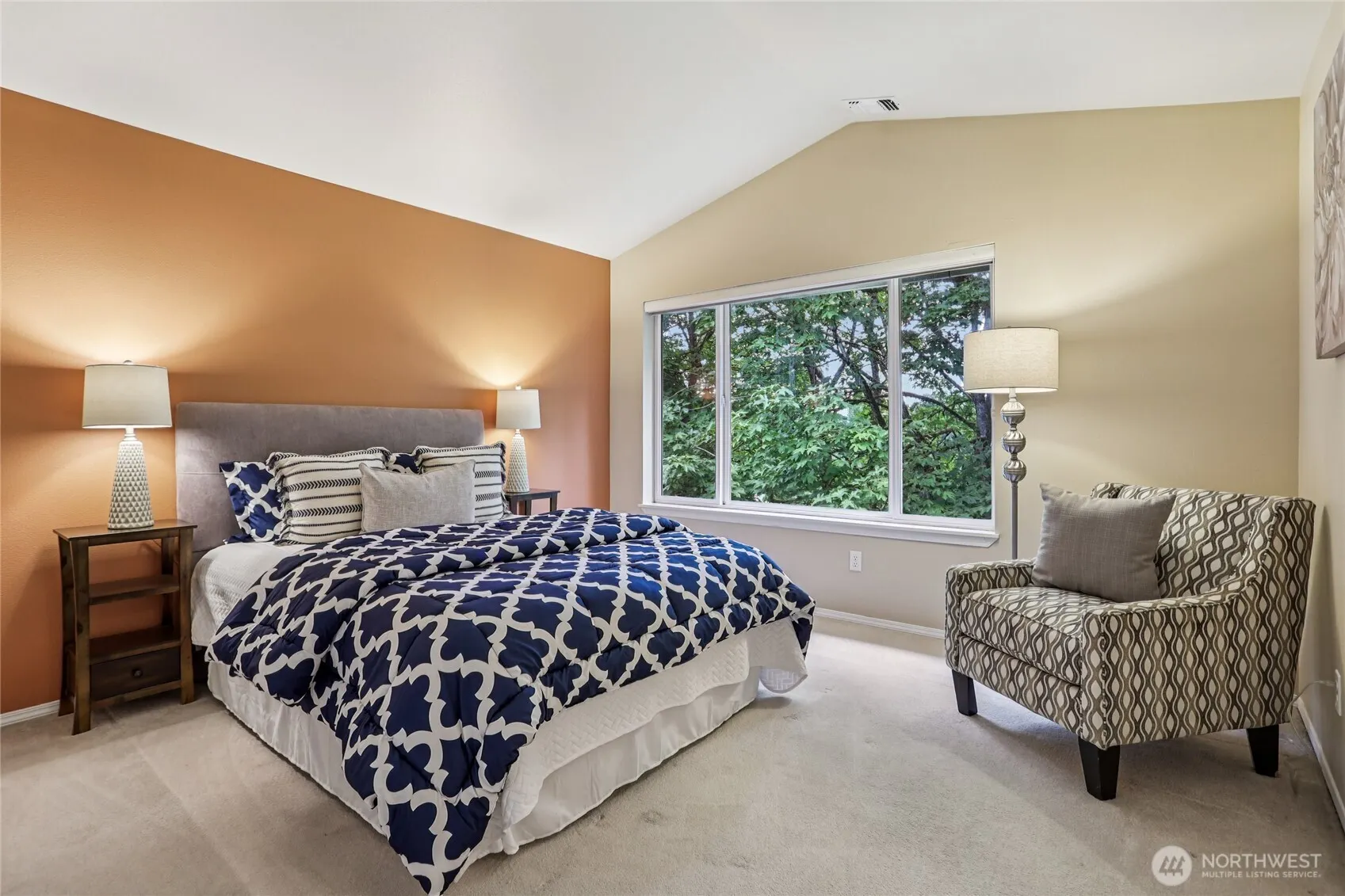 12118 NE 171st Place #E202, Bothell, WA 98011
