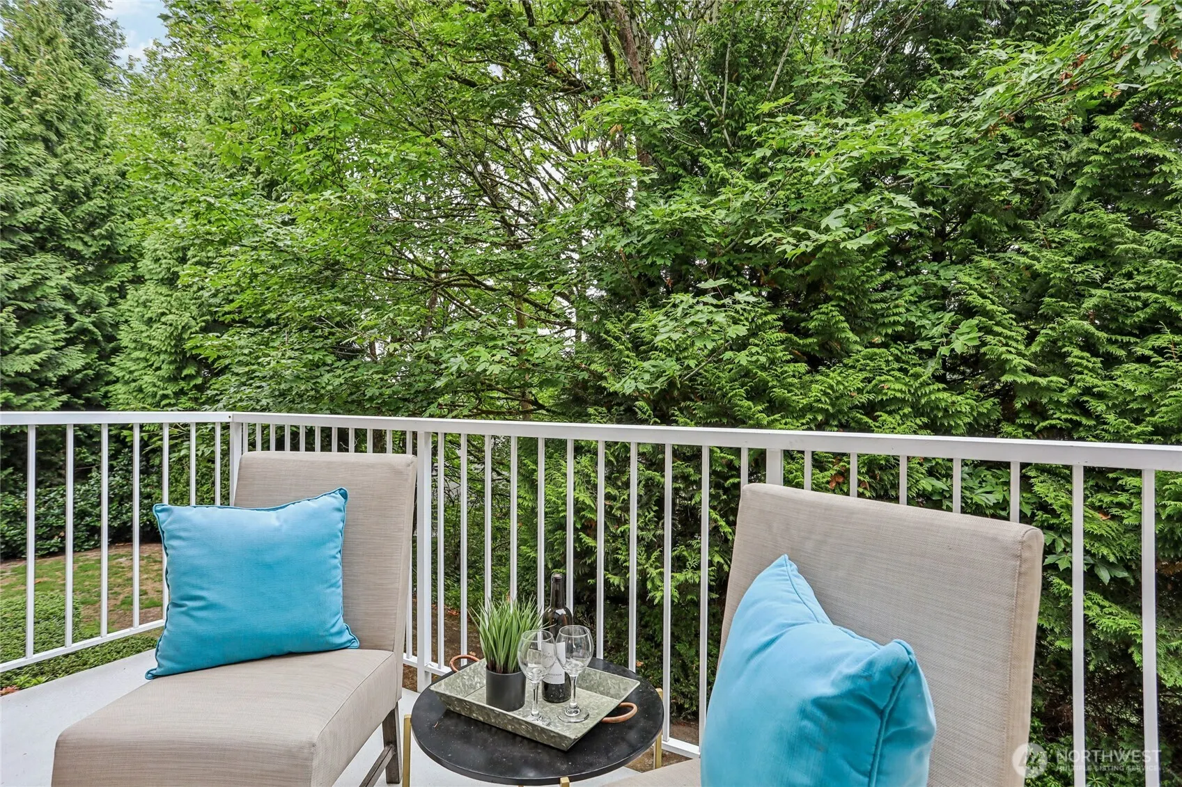 12118 NE 171st Place #E202, Bothell, WA 98011