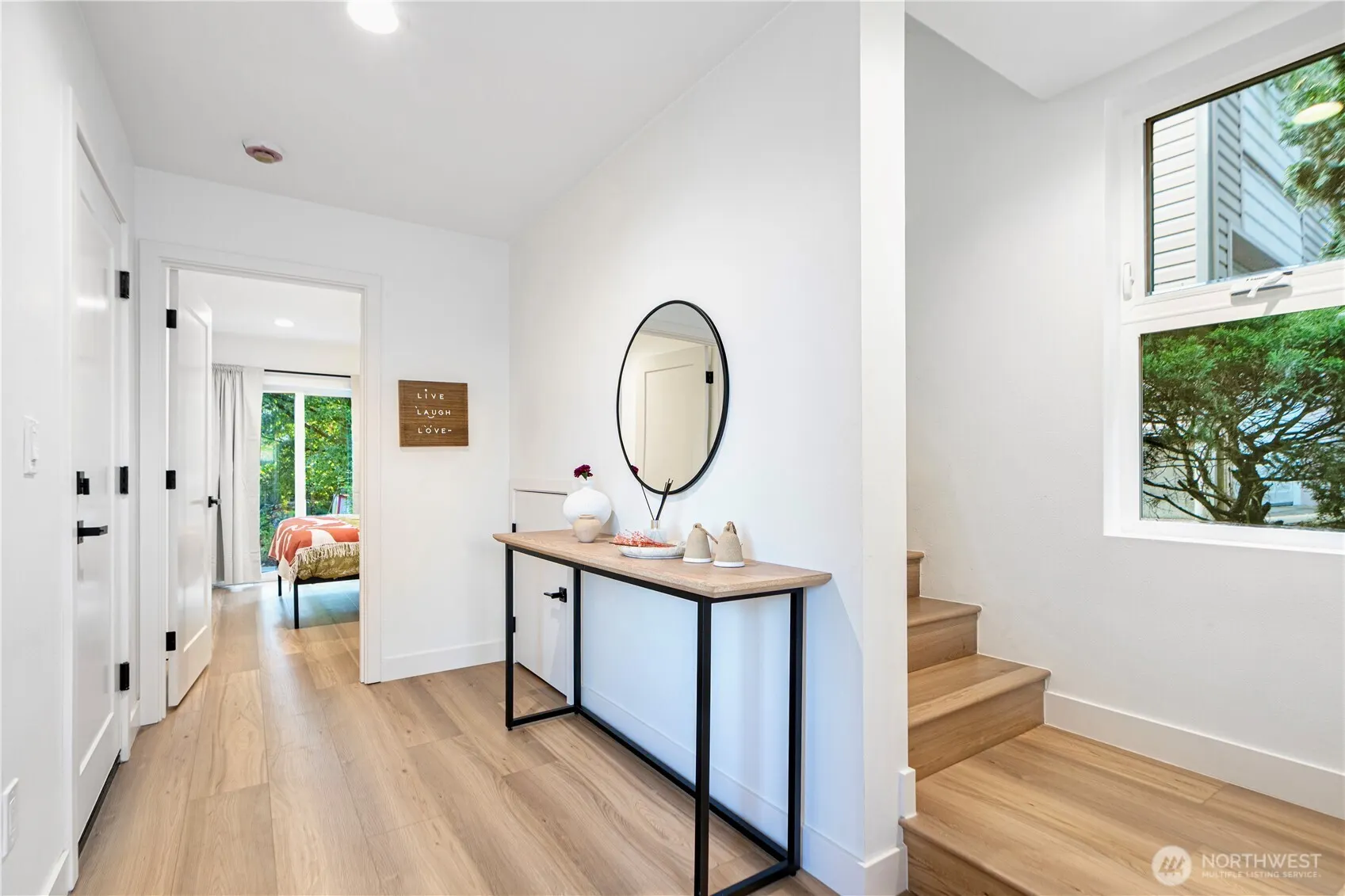 8524 23rd Avenue NE, Seattle, WA 98115