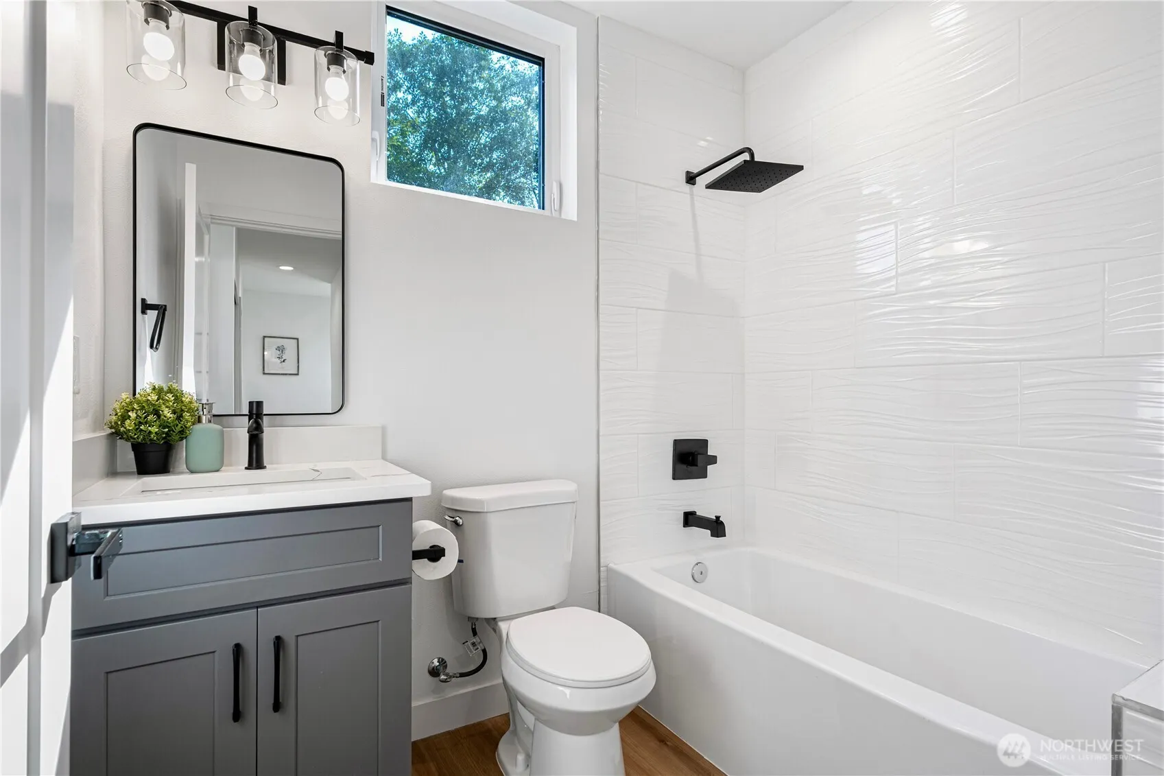 8524 23rd Avenue NE, Seattle, WA 98115