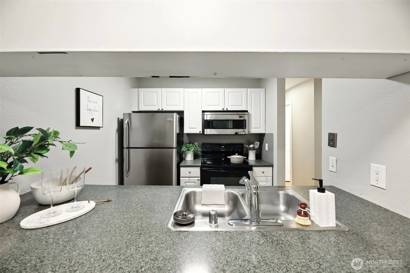 3233 NE 12th Street #207, Renton, WA 98056-3474
