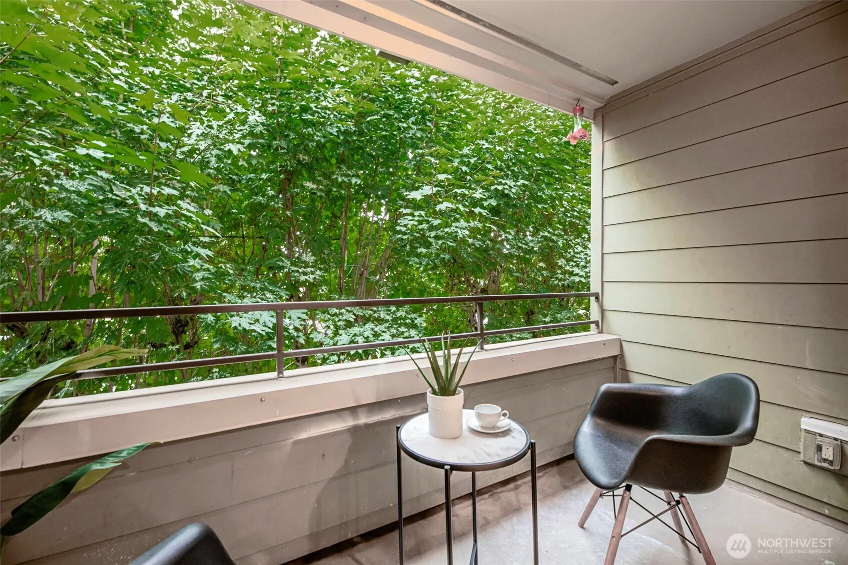 3233 NE 12th Street #207, Renton, WA 98056-3474