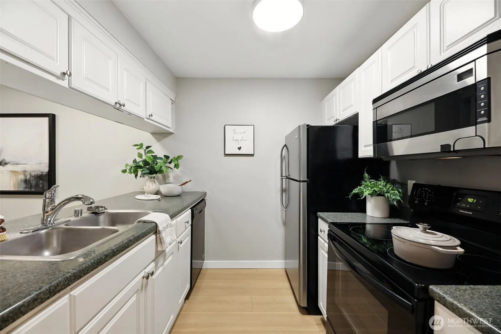 3233 NE 12th Street #207, Renton, WA 98056-3474