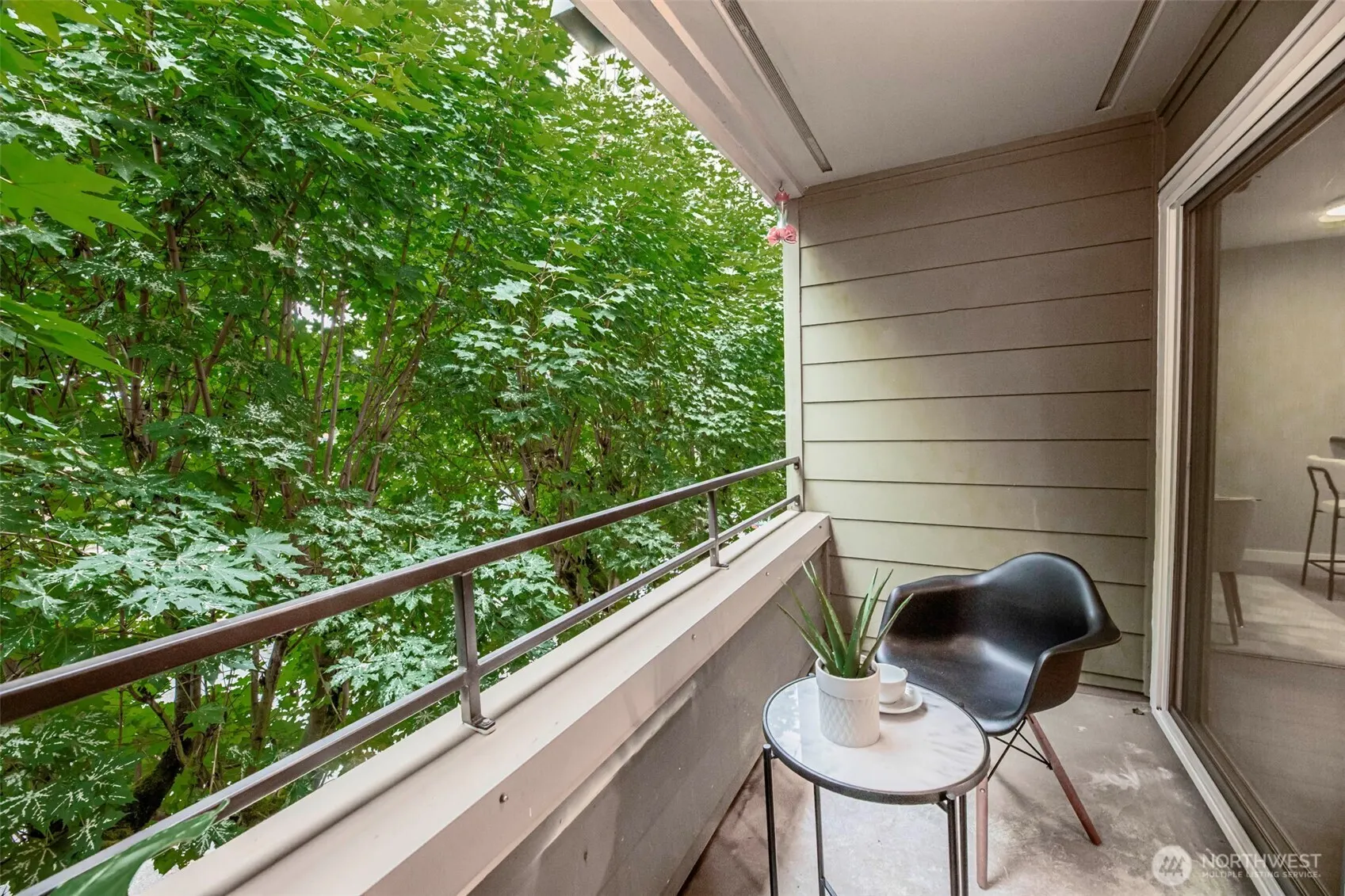 3233 NE 12th Street #207, Renton, WA 98056-3474