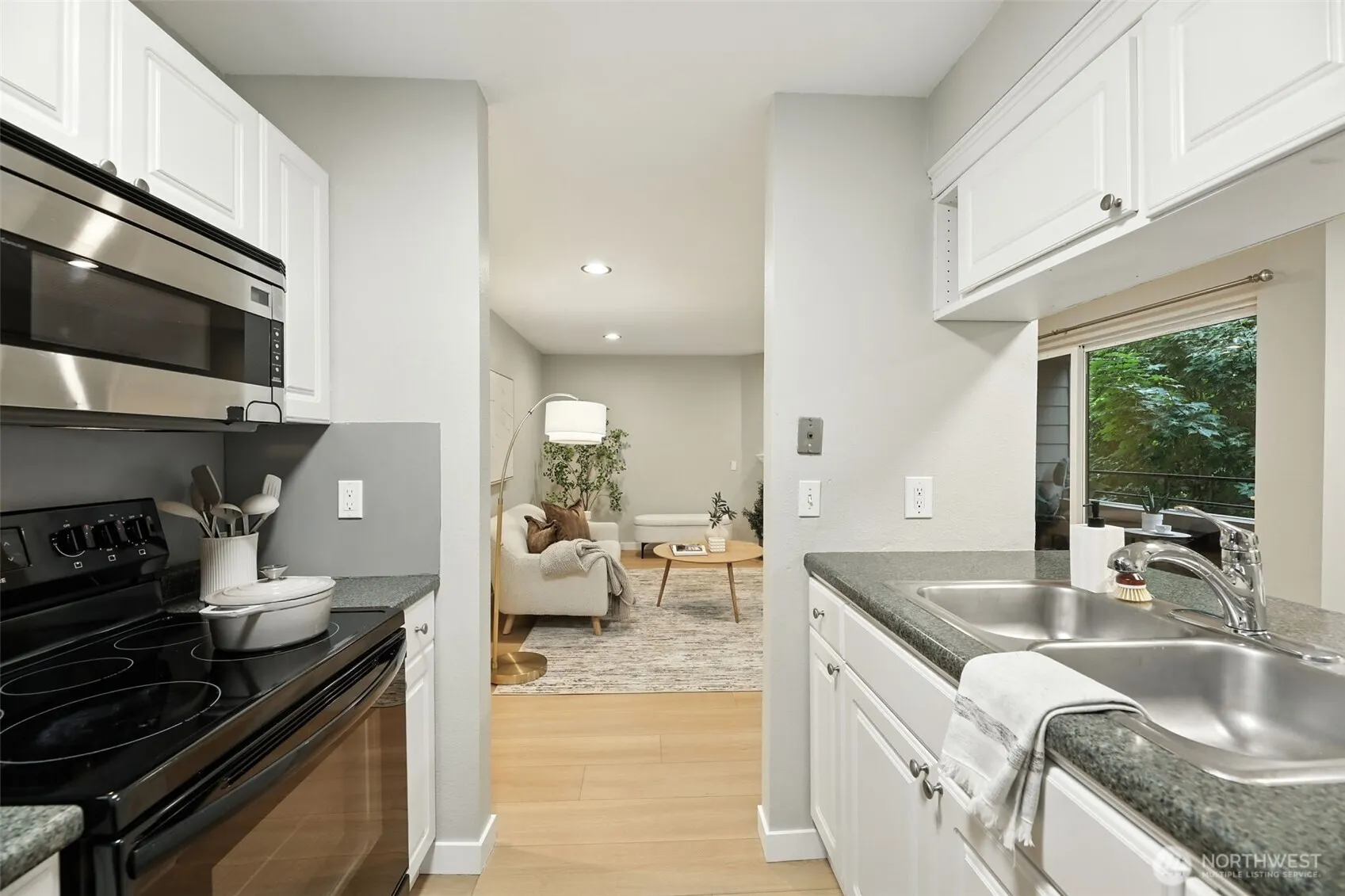 3233 NE 12th Street #207, Renton, WA 98056-3474