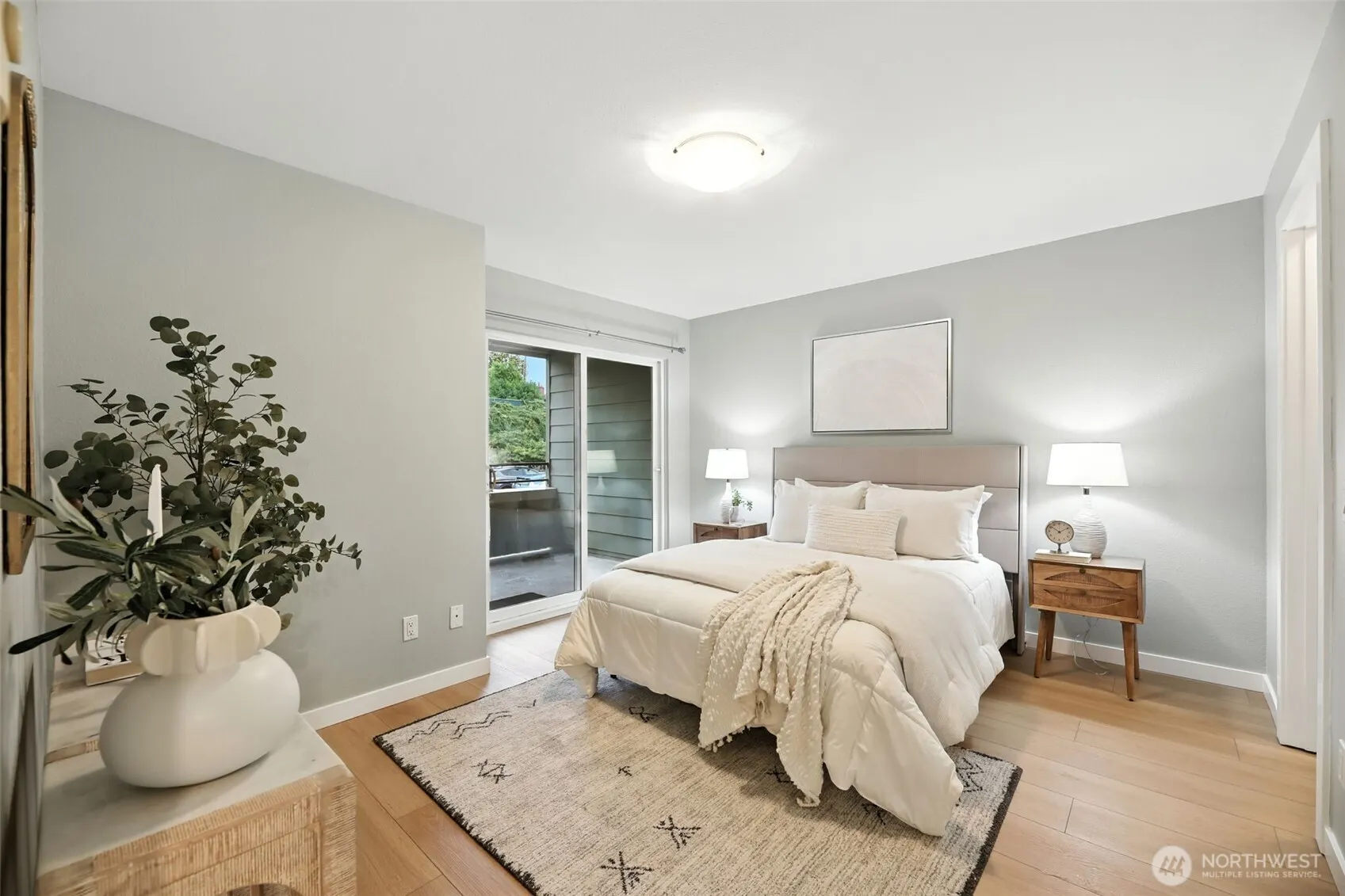 3233 NE 12th Street #207, Renton, WA 98056-3474