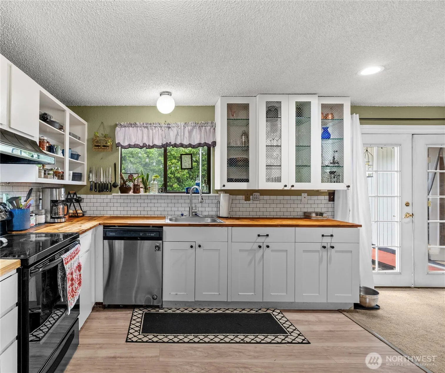 13910 123rd Avenue NE, Kirkland, WA 98034