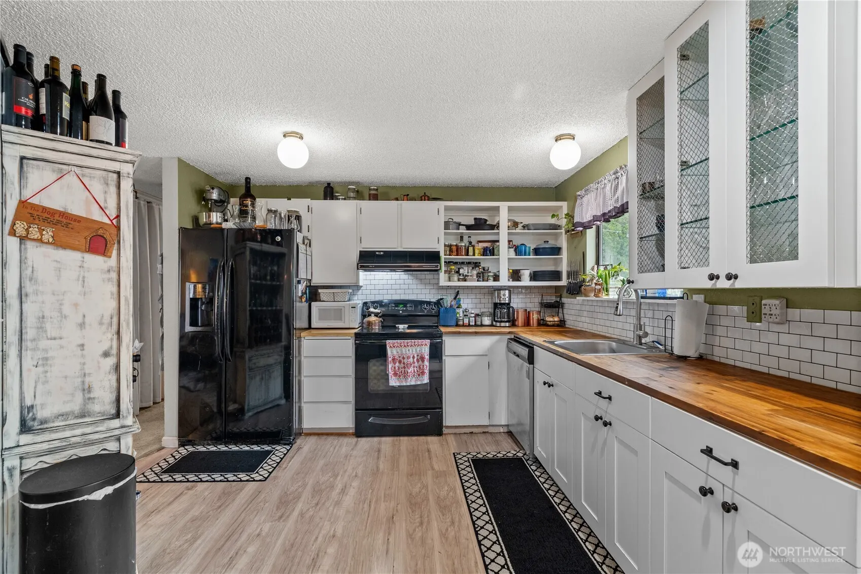 13910 123rd Avenue NE, Kirkland, WA 98034