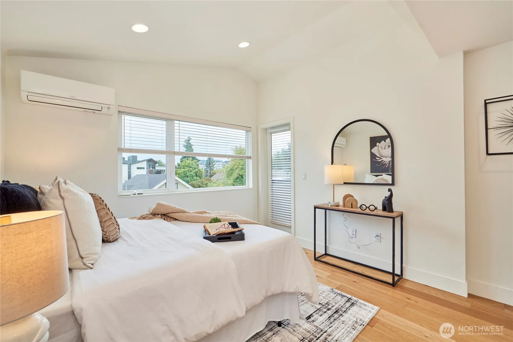 8333 13th Avenue NW #B, Seattle, WA 98117