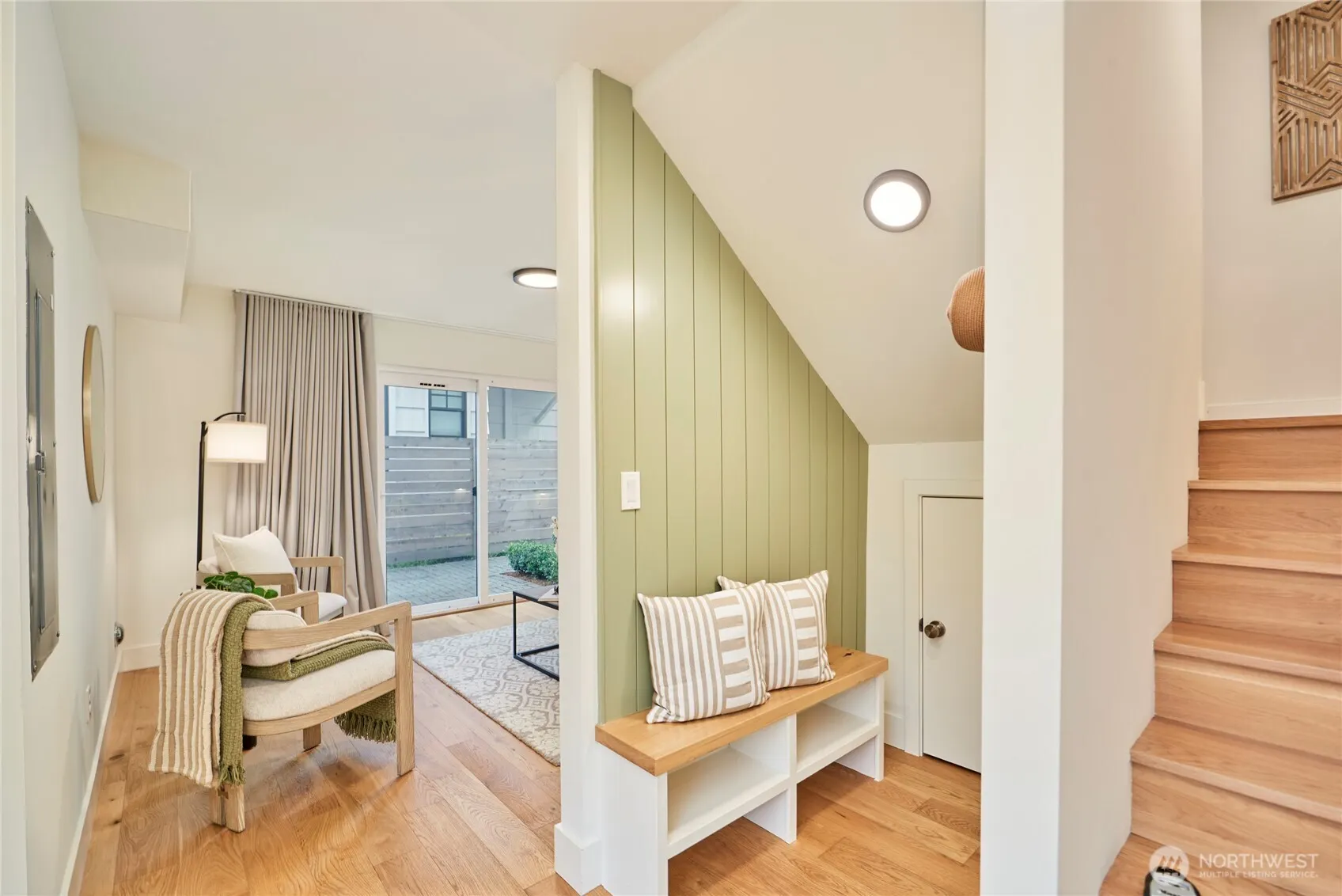 8333 13th Avenue NW #B, Seattle, WA 98117