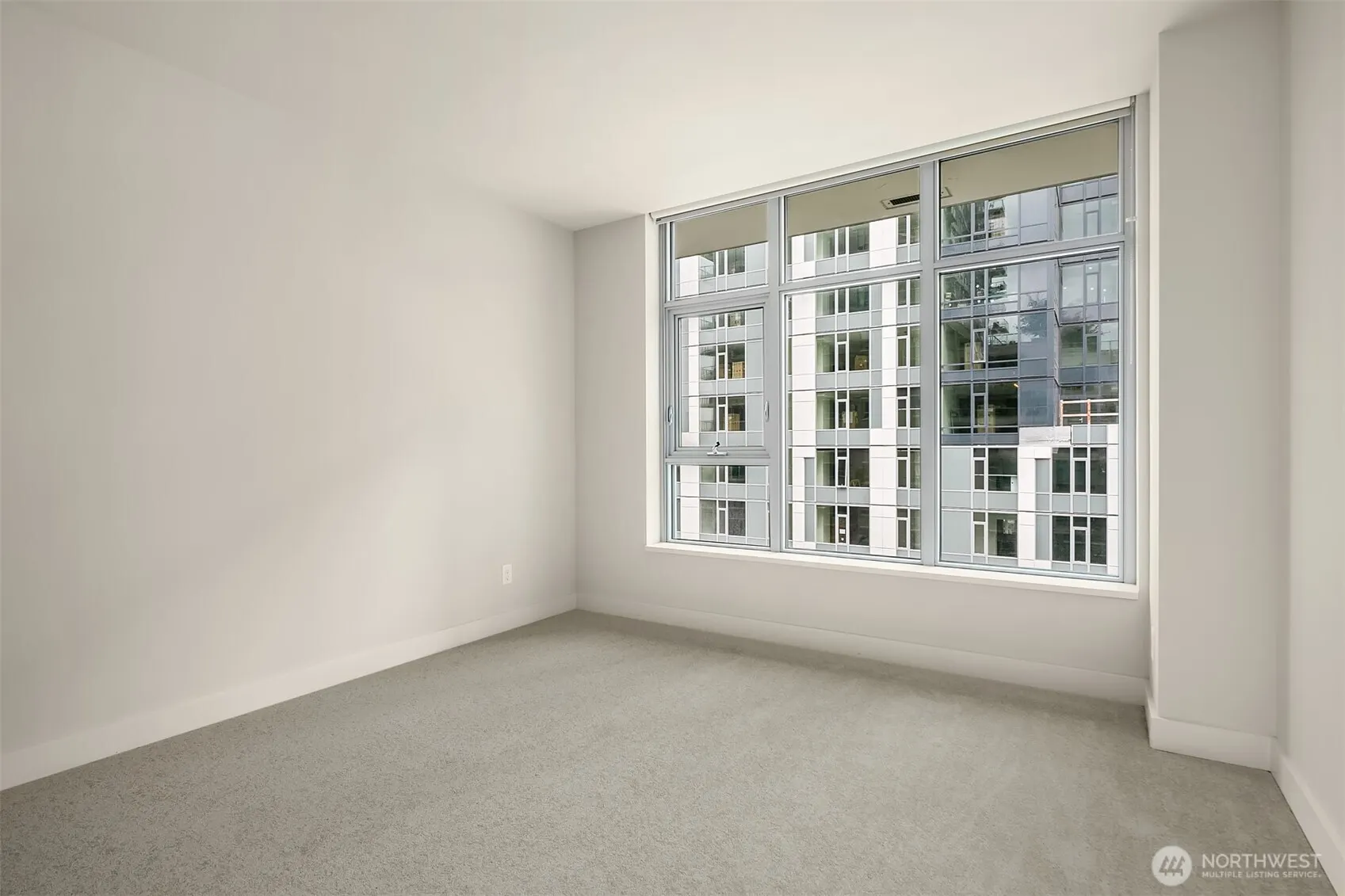 583 Battery Street #602N, Seattle, WA 98121