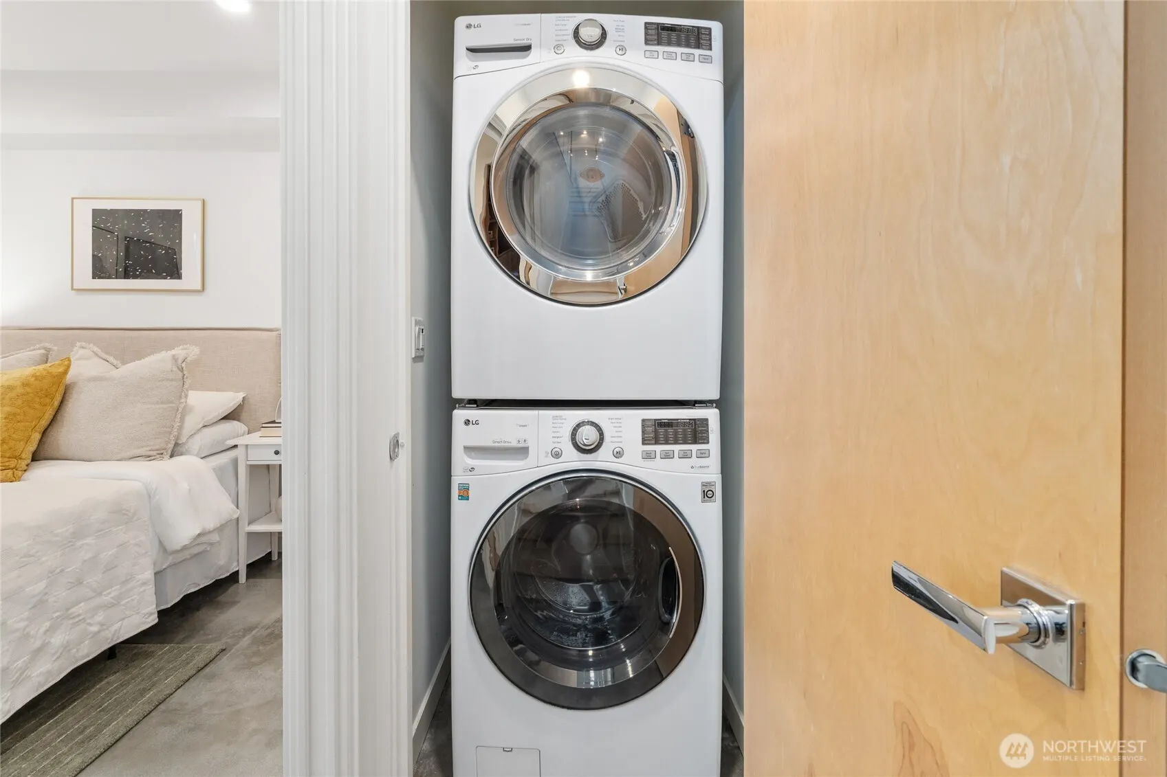 2357 A Yale Avenue E, Seattle, WA 98102