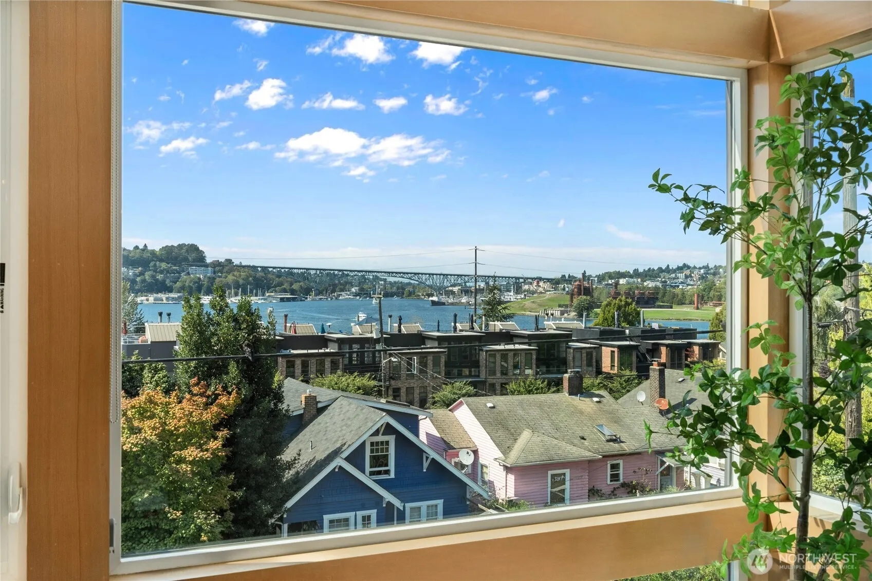 2357 A Yale Avenue E, Seattle, WA 98102