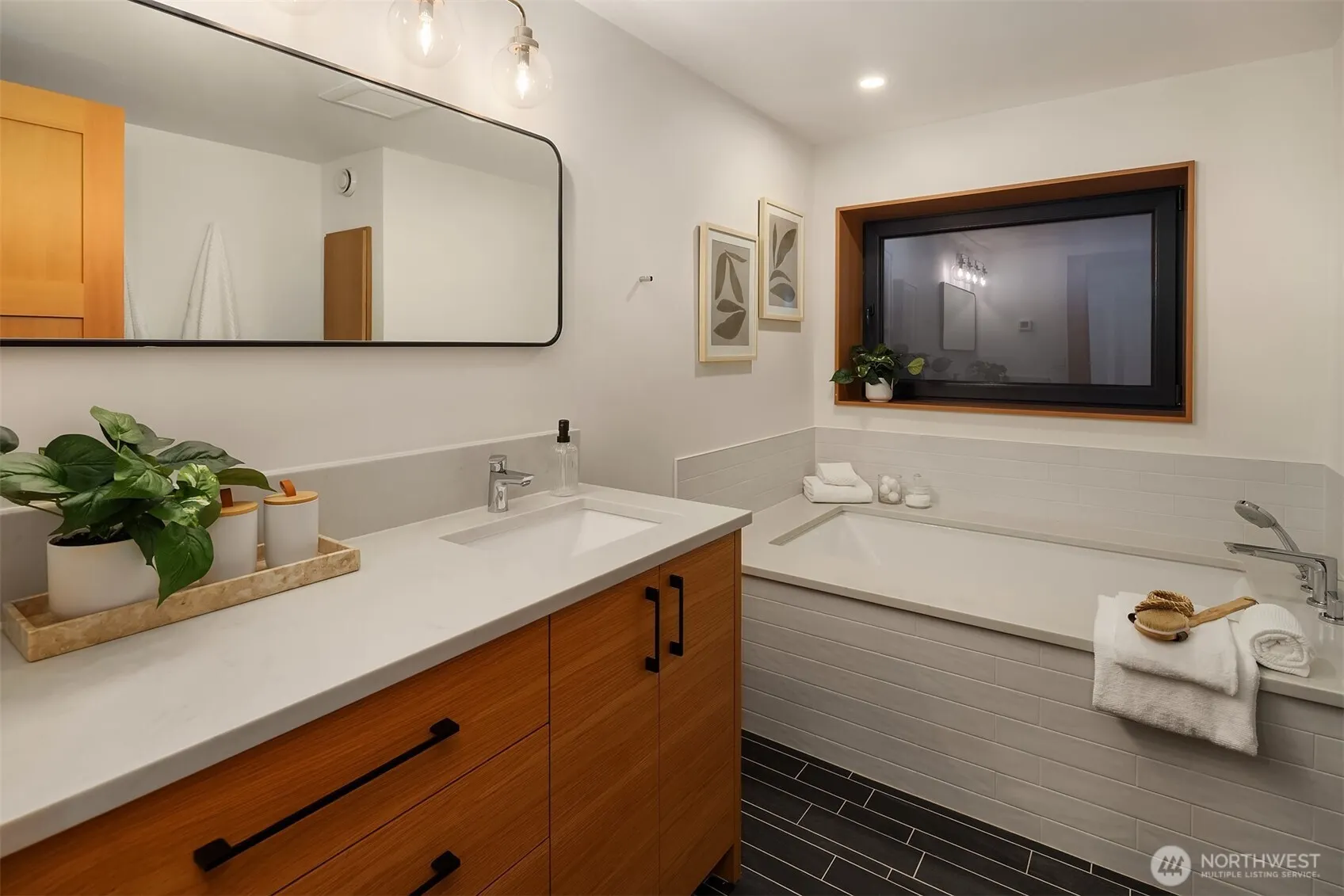 12703 9th Avenue NW, Seattle, WA 98177