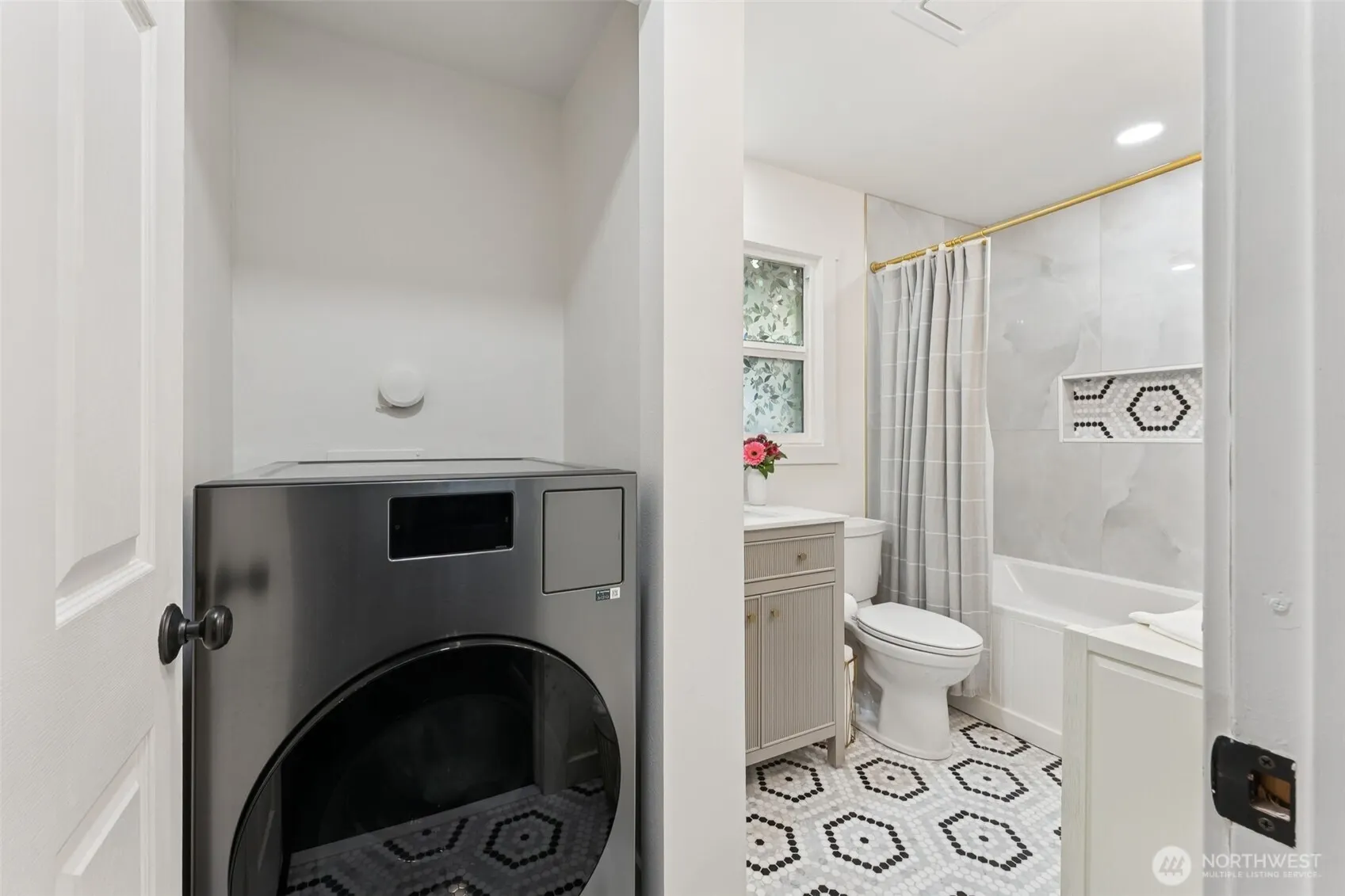 1803 Lake Avenue S, Renton, WA 98055