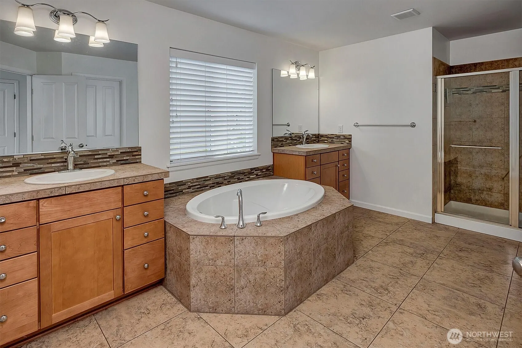 16207 SE 138th Place , Renton, WA 98059