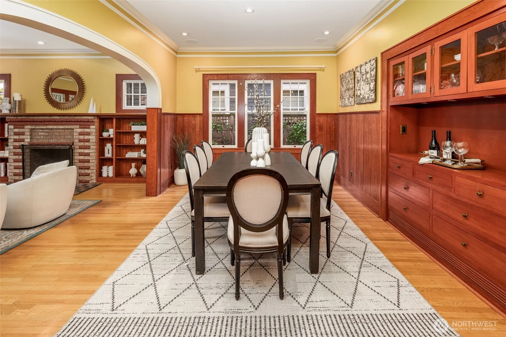 611 20th Avenue E, Seattle, WA 98112