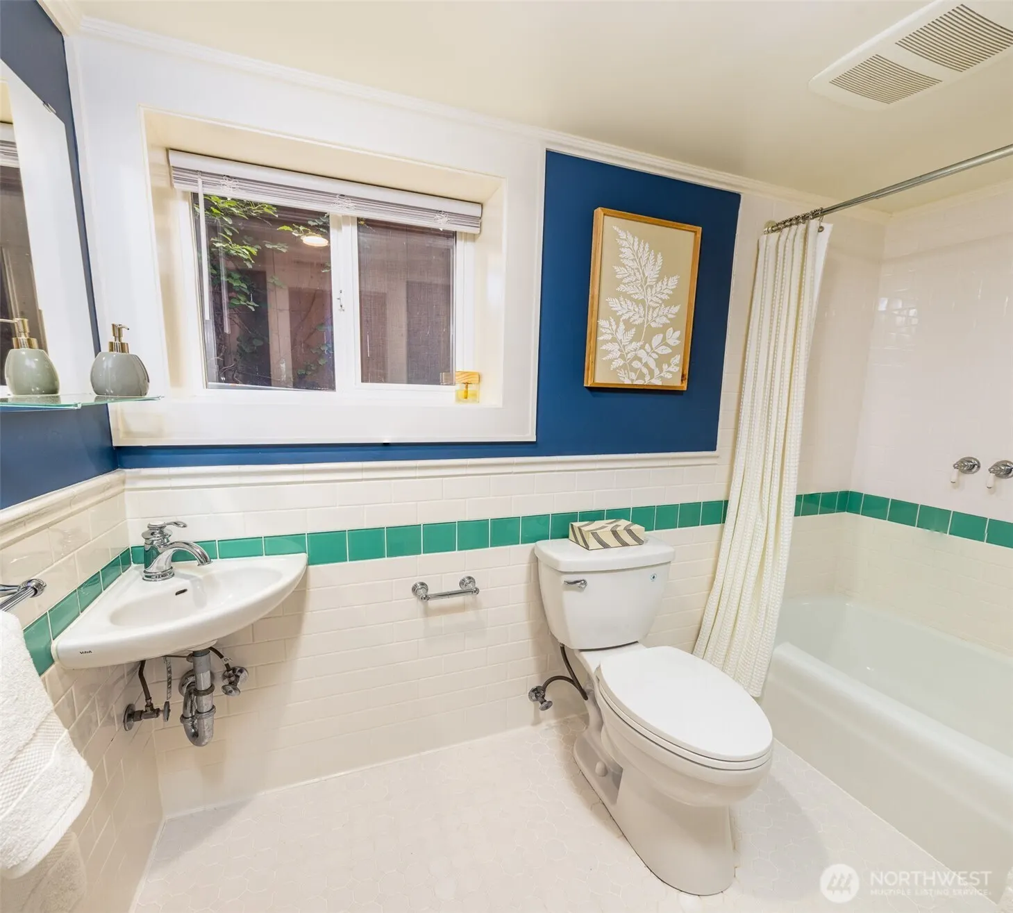 611 20th Avenue E, Seattle, WA 98112