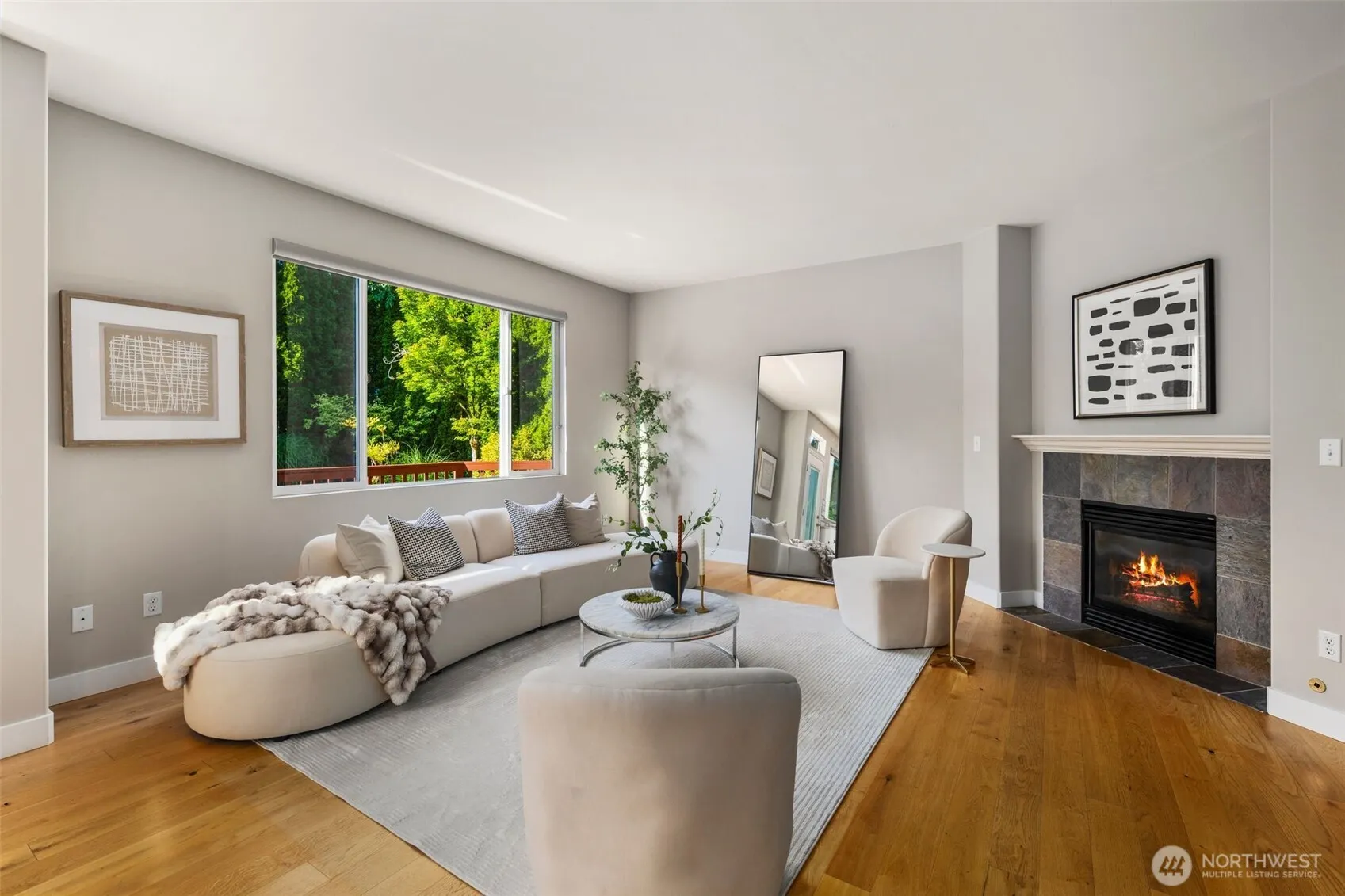 24004 SE 10th Court , Sammamish, WA 98075