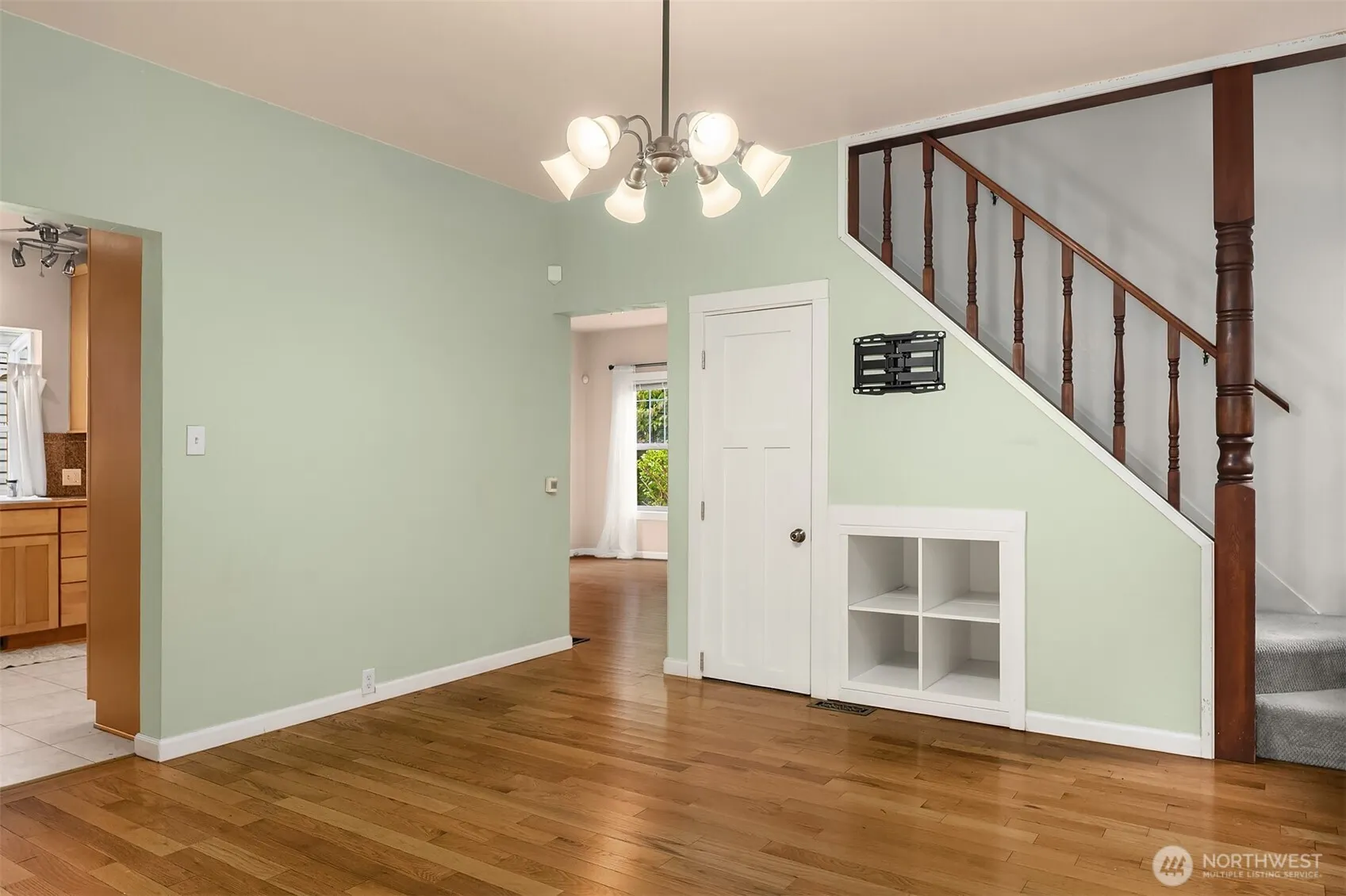 512 Williams Avenue N, Renton, WA 98057