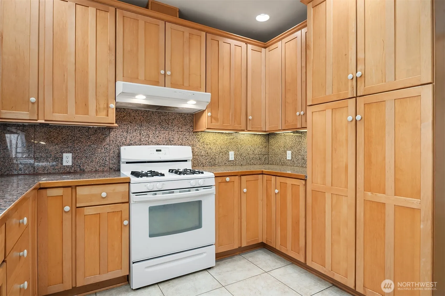 512 Williams Avenue N, Renton, WA 98057