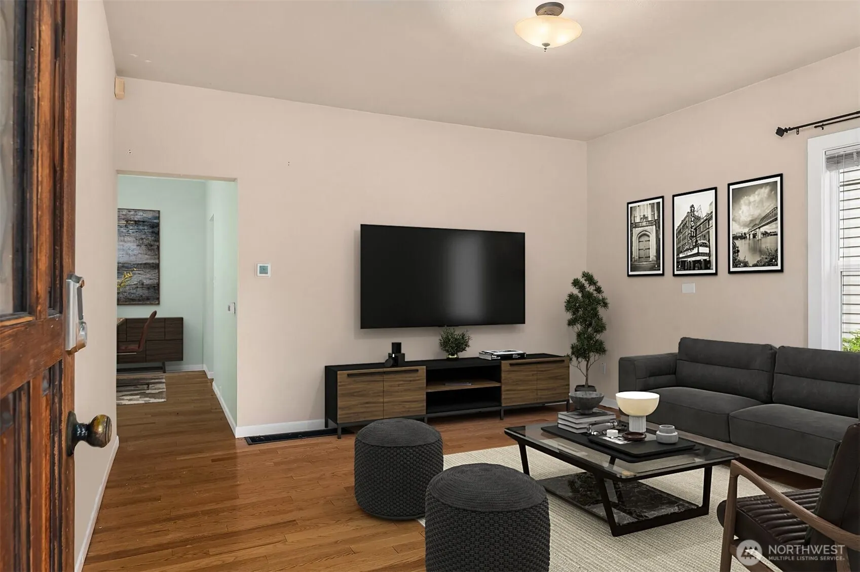 512 Williams Avenue N, Renton, WA 98057