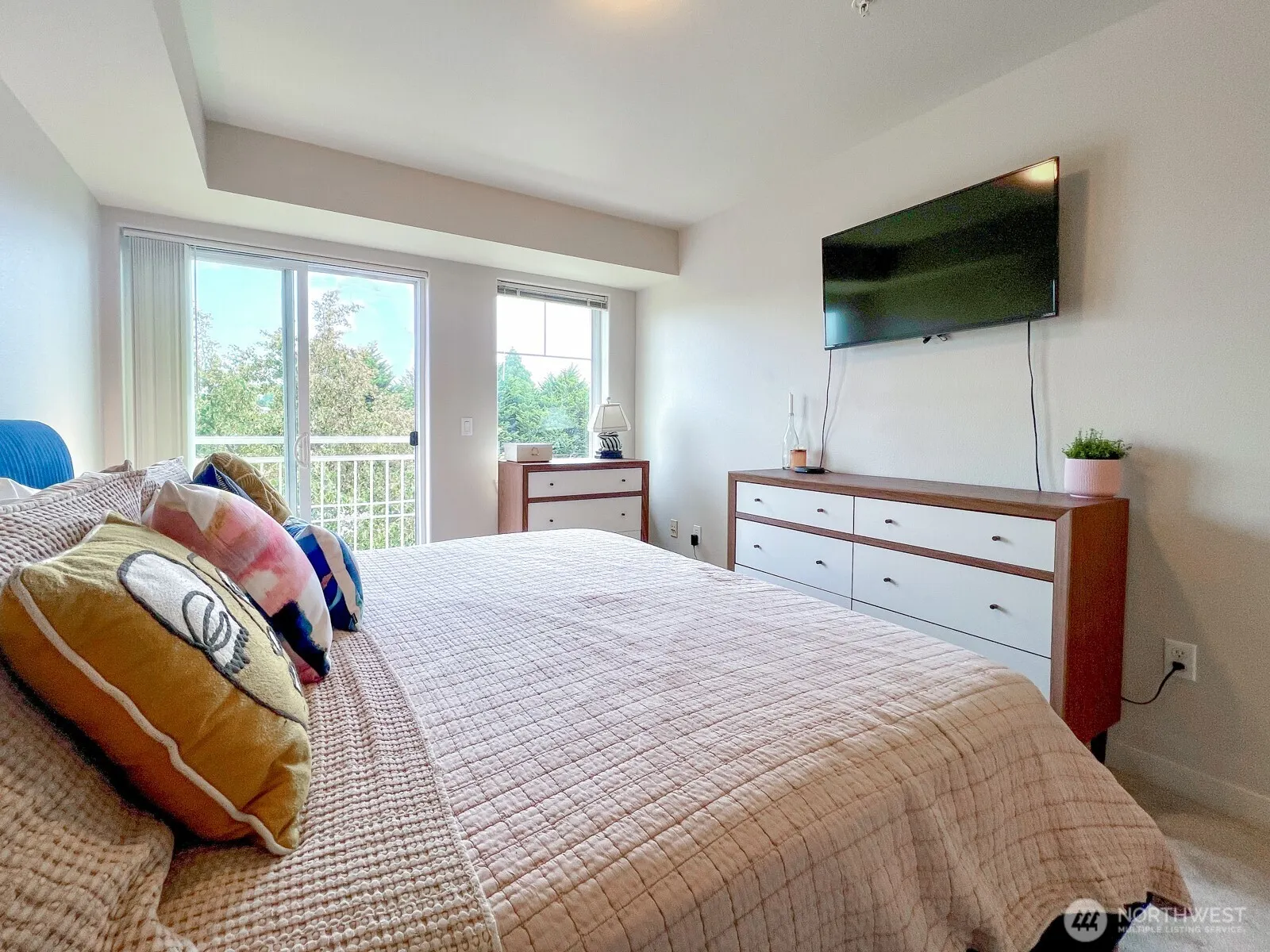 1545 NW 57th Street #501, Seattle, WA 98107