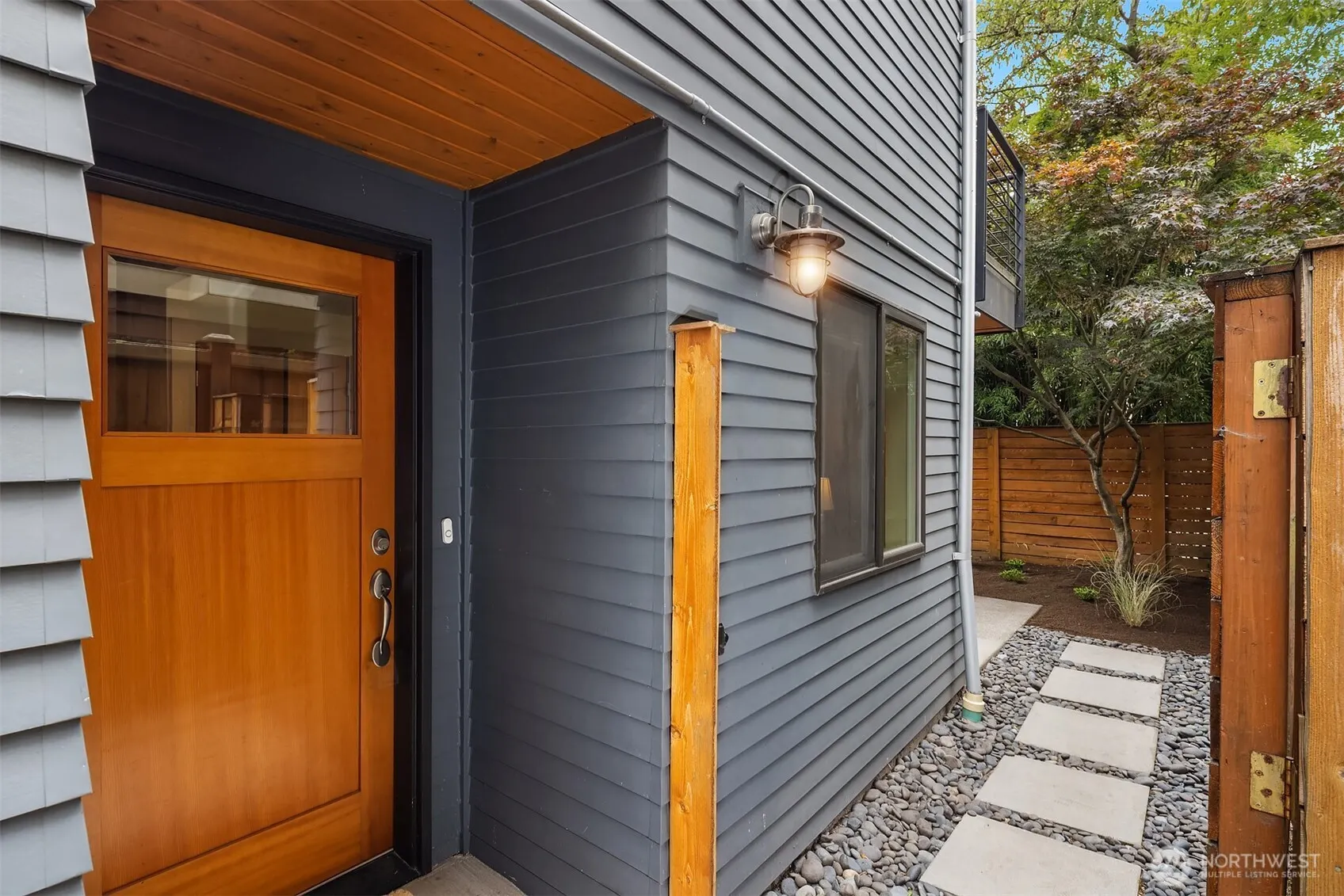 3833 Ashworth Avenue N #B, Seattle, WA 98103