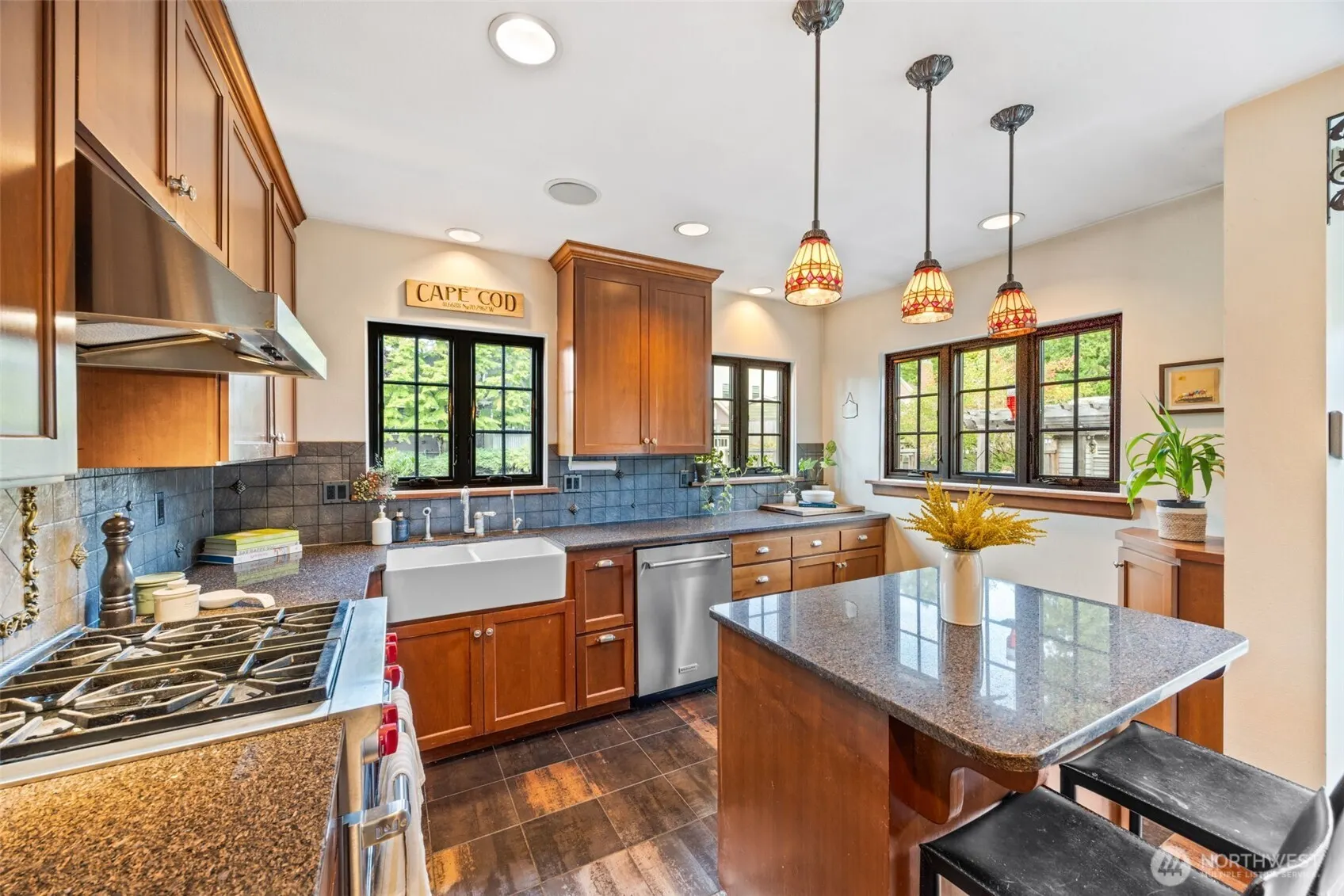 6058 31st Avenue NE, Seattle, WA 98115