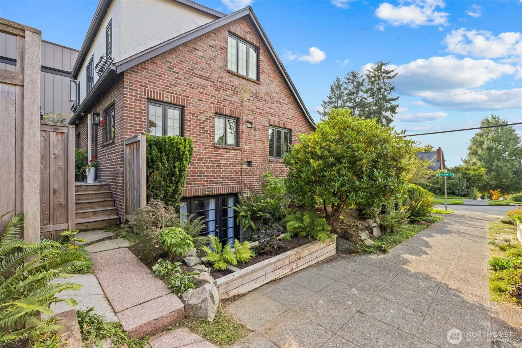 6058 31st Avenue NE, Seattle, WA 98115
