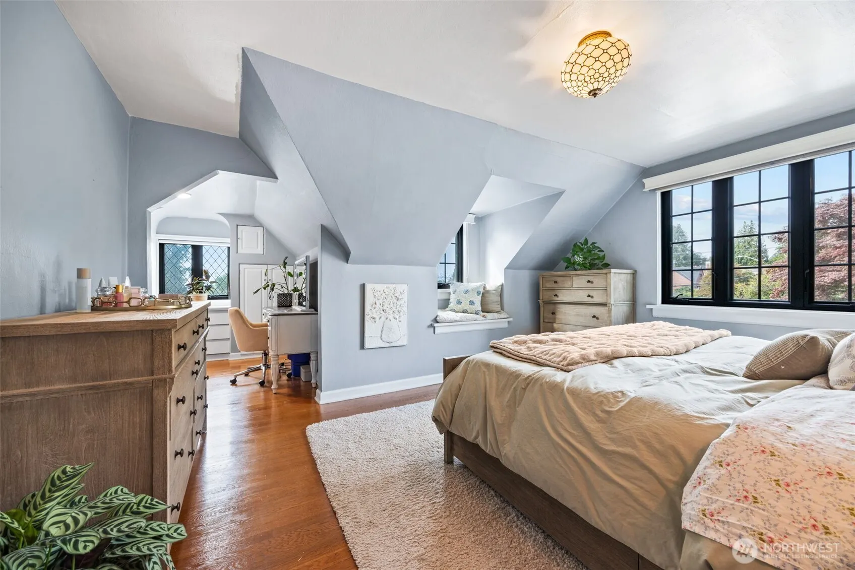 6058 31st Avenue NE, Seattle, WA 98115