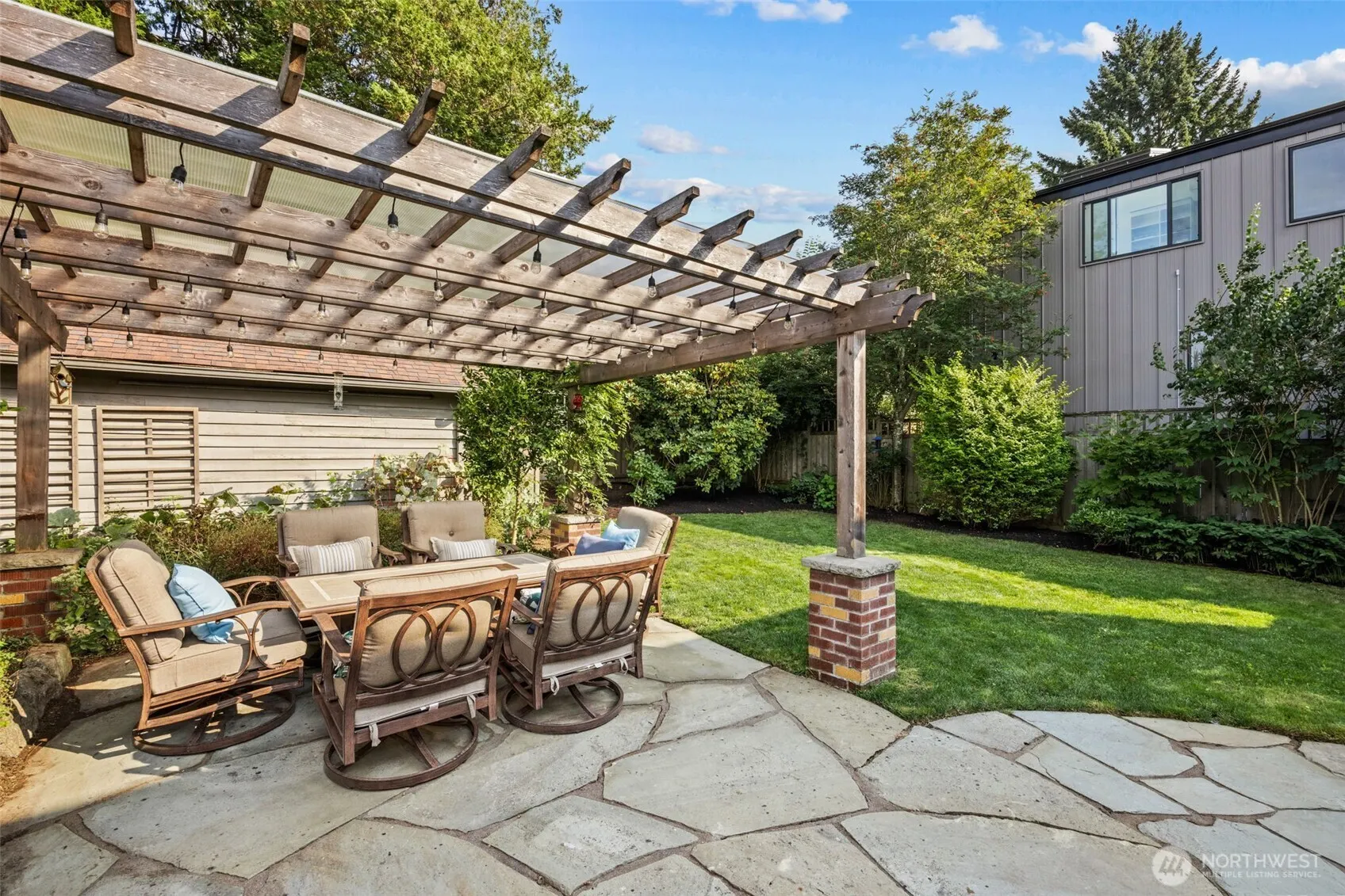 6058 31st Avenue NE, Seattle, WA 98115