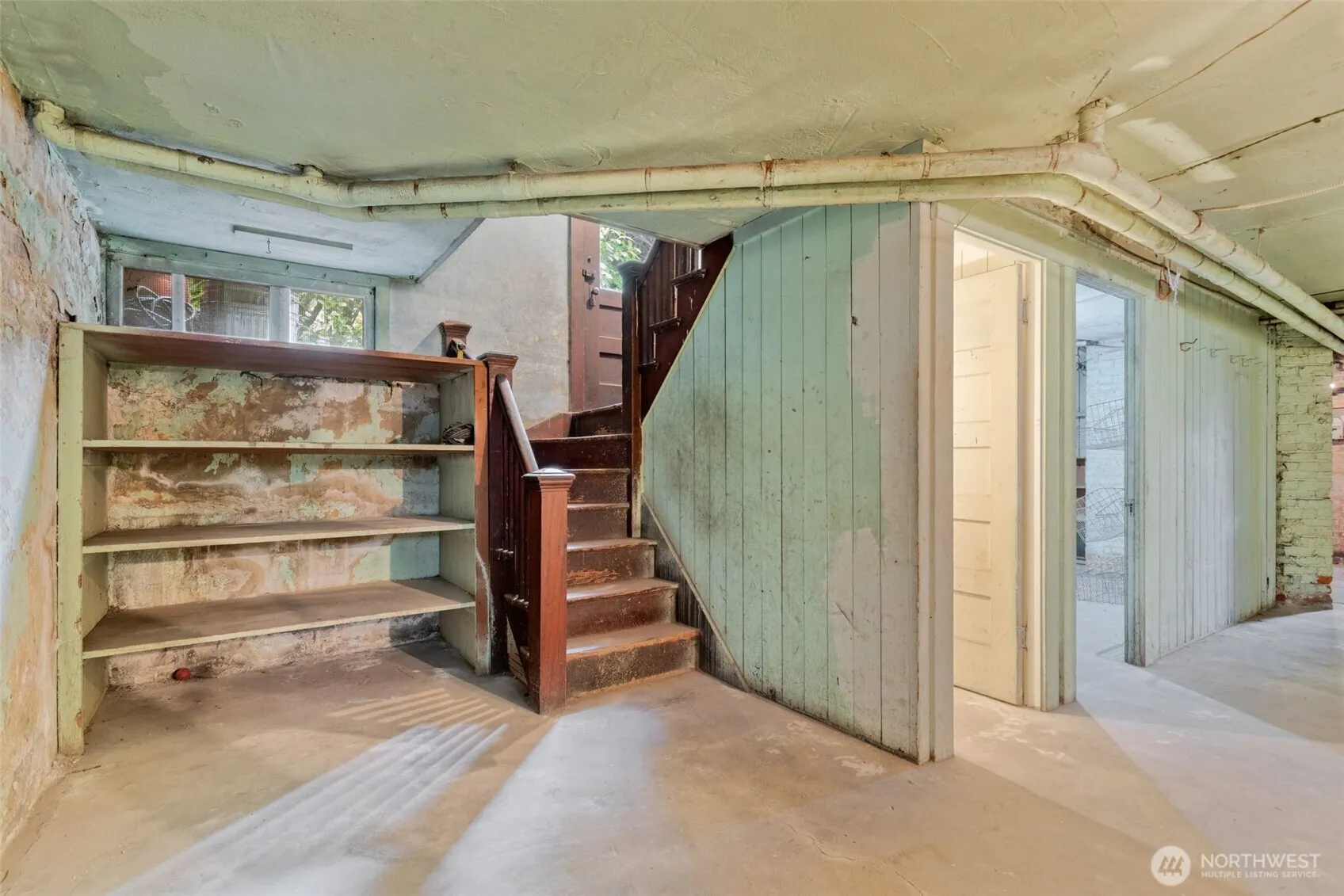 946 22nd Avenue E, Seattle, WA 98112