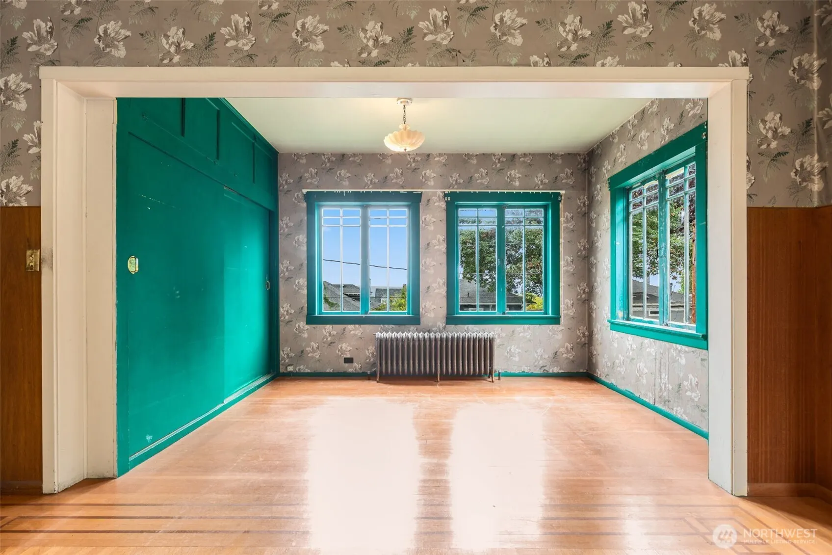 946 22nd Avenue E, Seattle, WA 98112