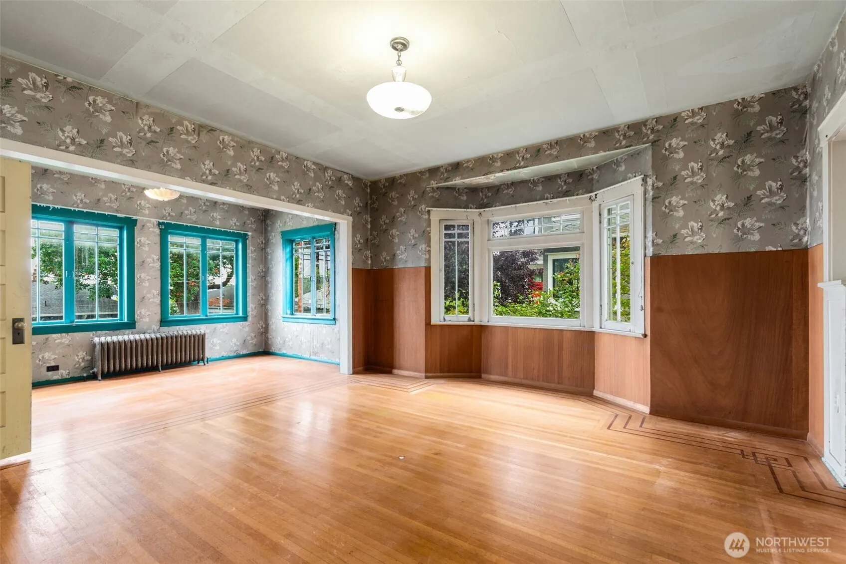 946 22nd Avenue E, Seattle, WA 98112