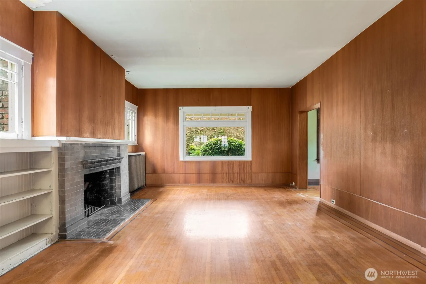 946 22nd Avenue E, Seattle, WA 98112