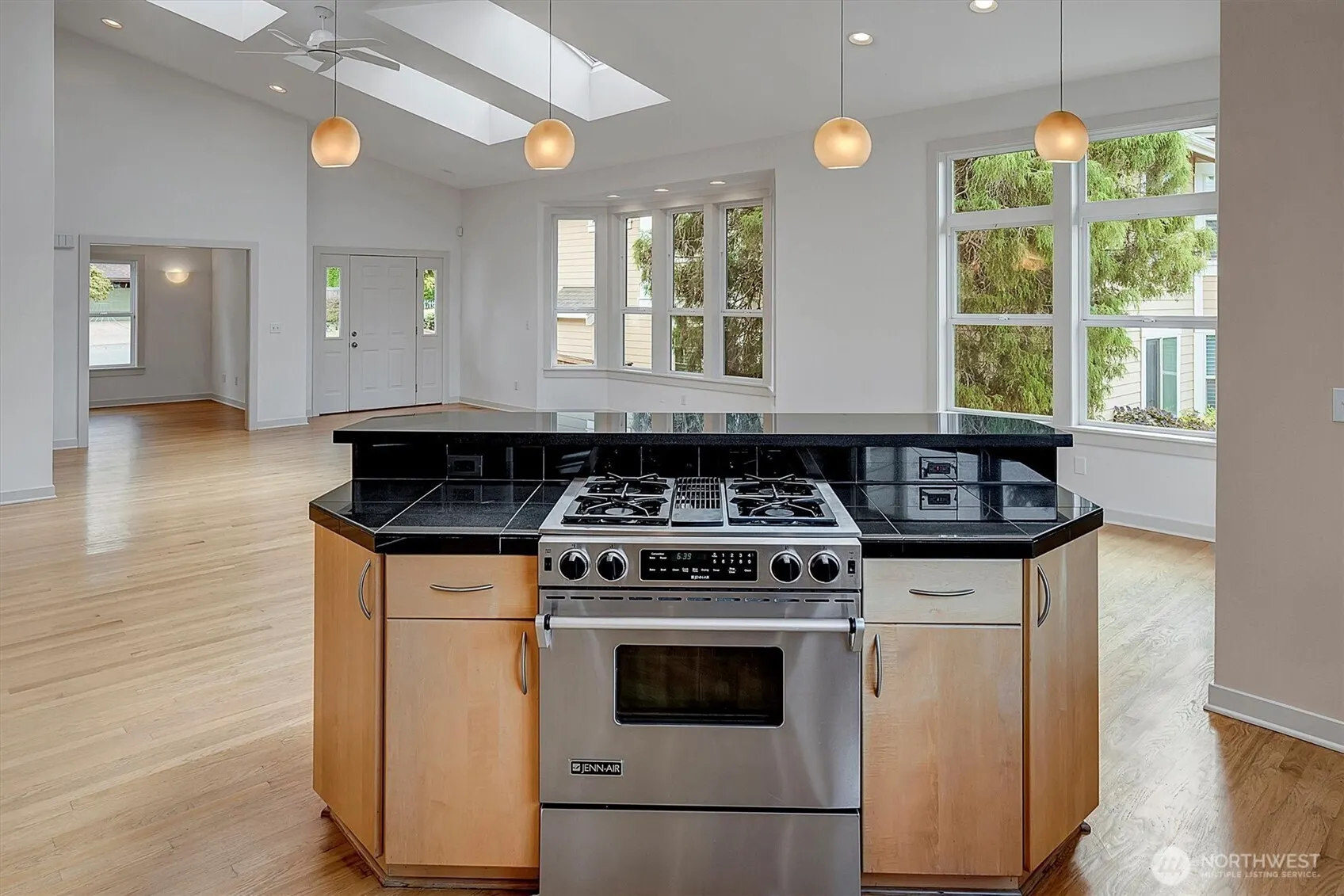 8029 126th Avenue NE, Kirkland, WA 98033