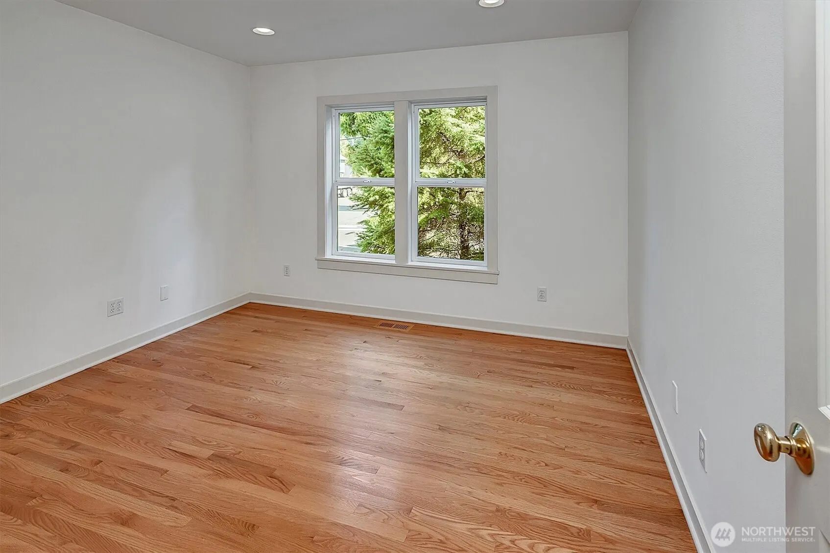 8029 126th Avenue NE, Kirkland, WA 98033
