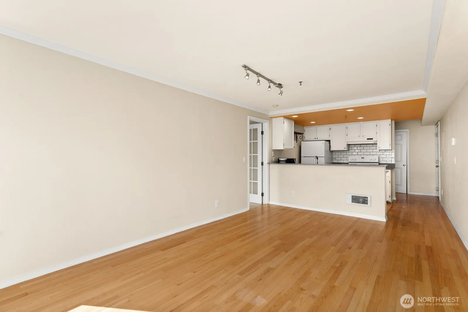 3901 Fremont Avenue N #304, Seattle, WA 98103