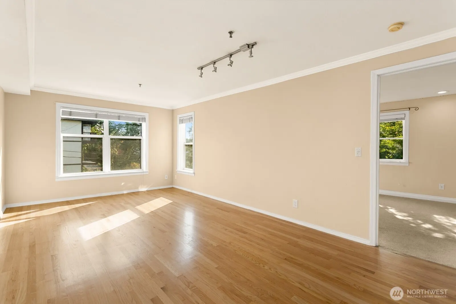 3901 Fremont Avenue N #304, Seattle, WA 98103