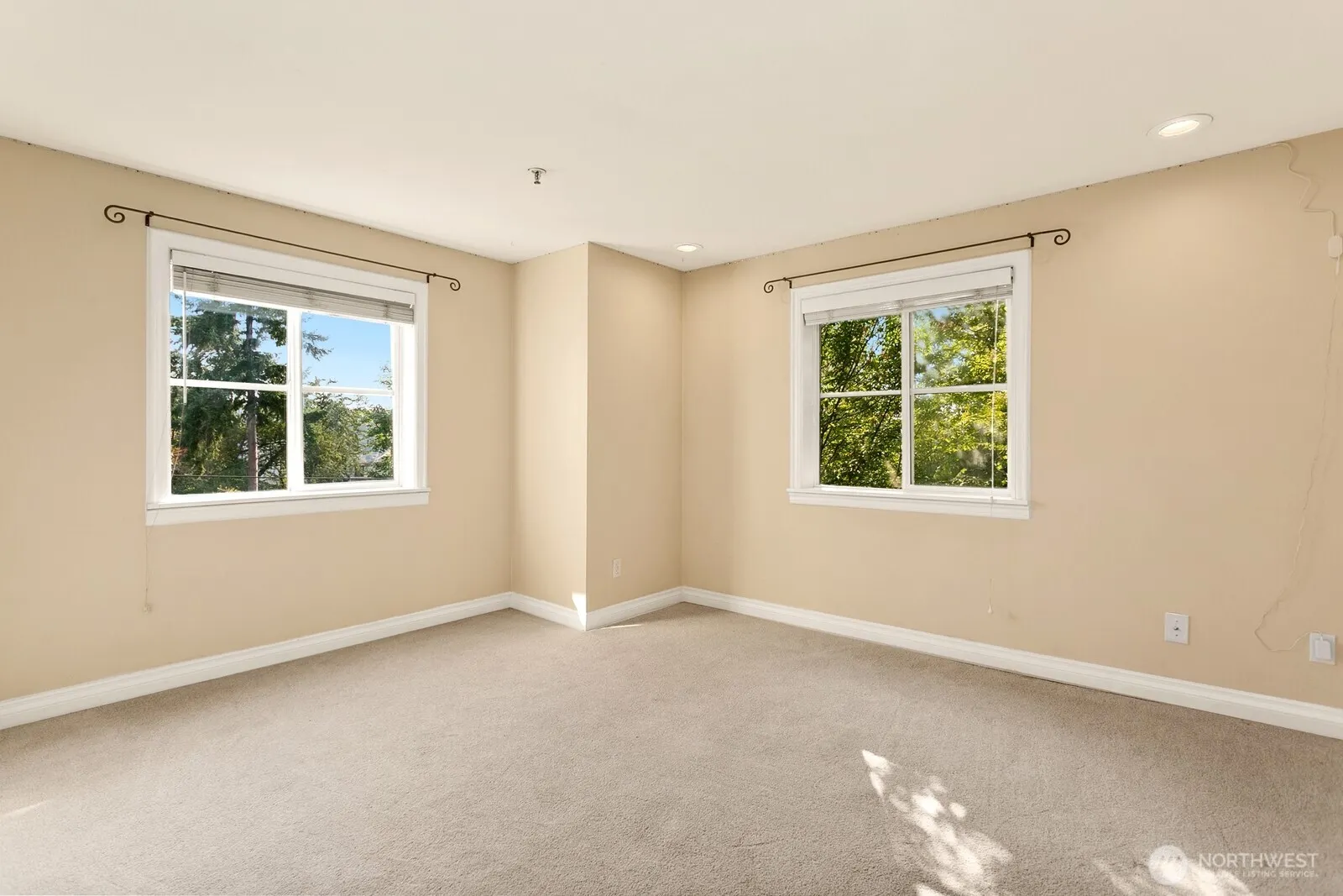 3901 Fremont Avenue N #304, Seattle, WA 98103