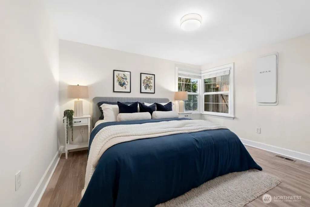 4431 SW Kenyon Place , Seattle, WA 98136-2239