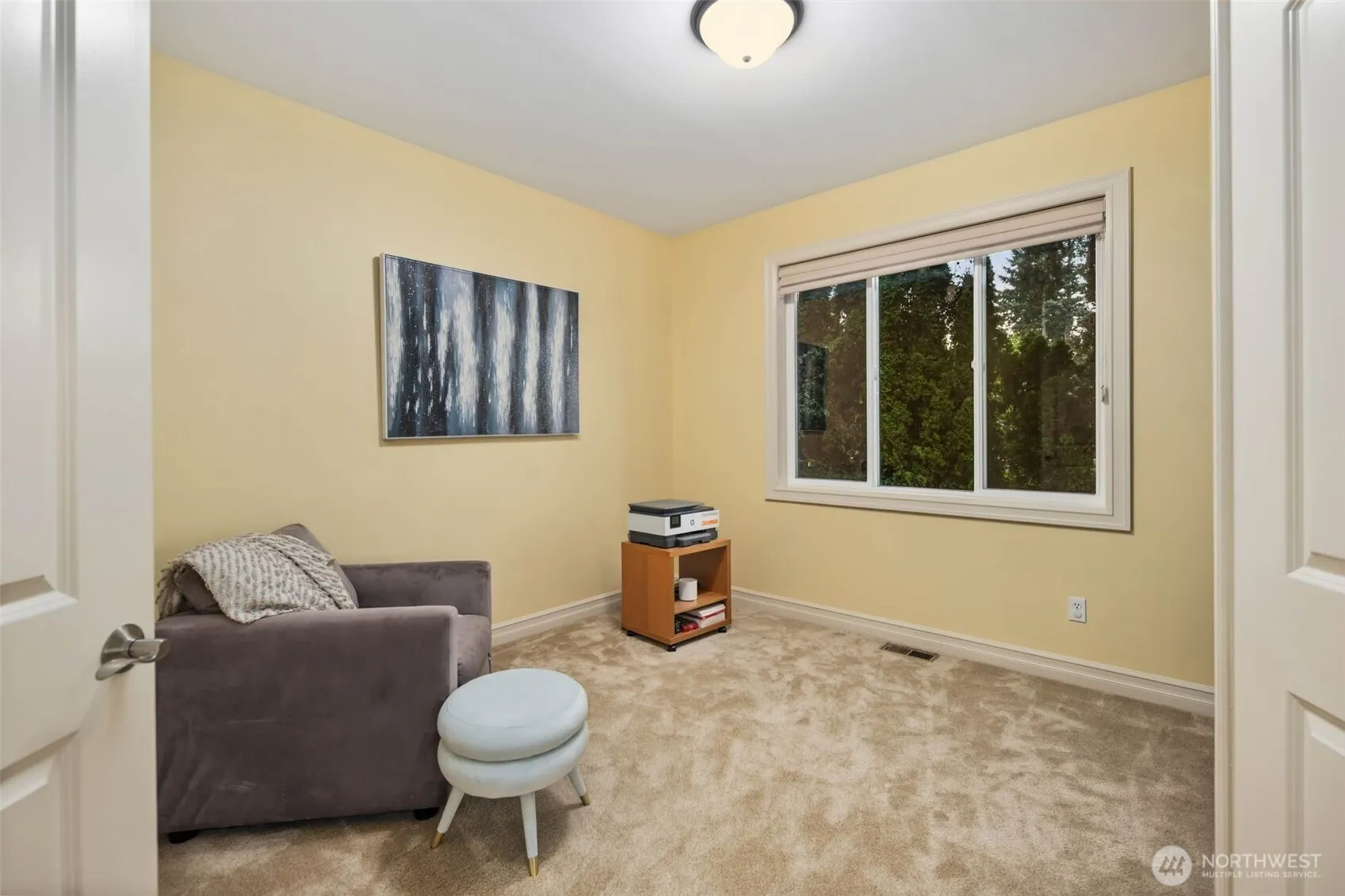 323 Lind Avenue NW, Renton, WA 98057