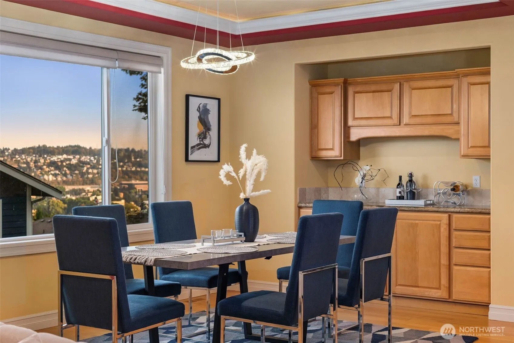 323 Lind Avenue NW, Renton, WA 98057