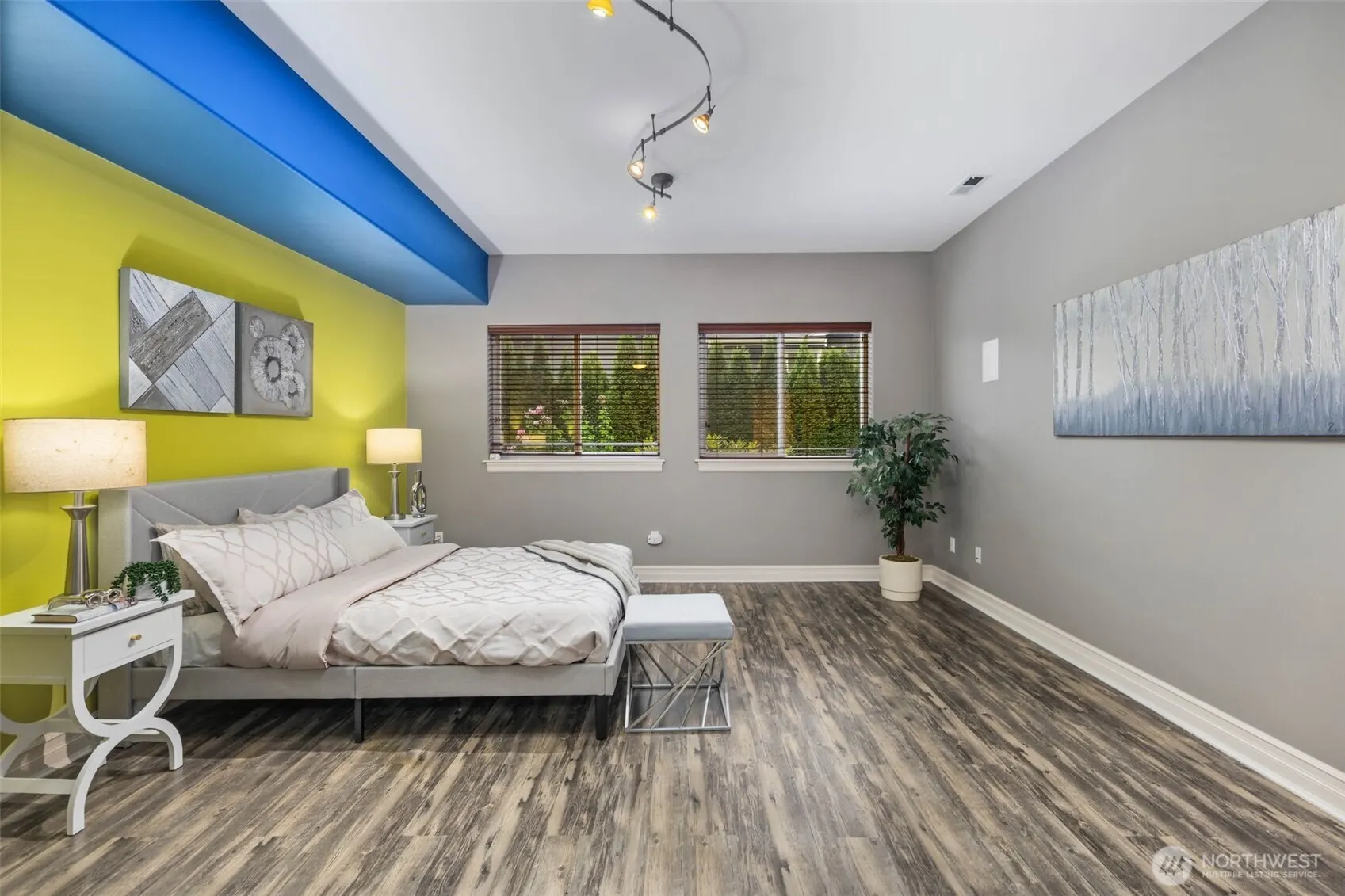 323 Lind Avenue NW, Renton, WA 98057