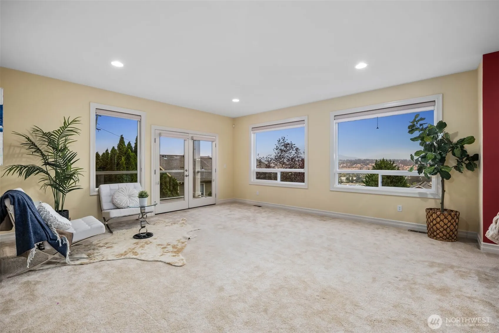 323 Lind Avenue NW, Renton, WA 98057