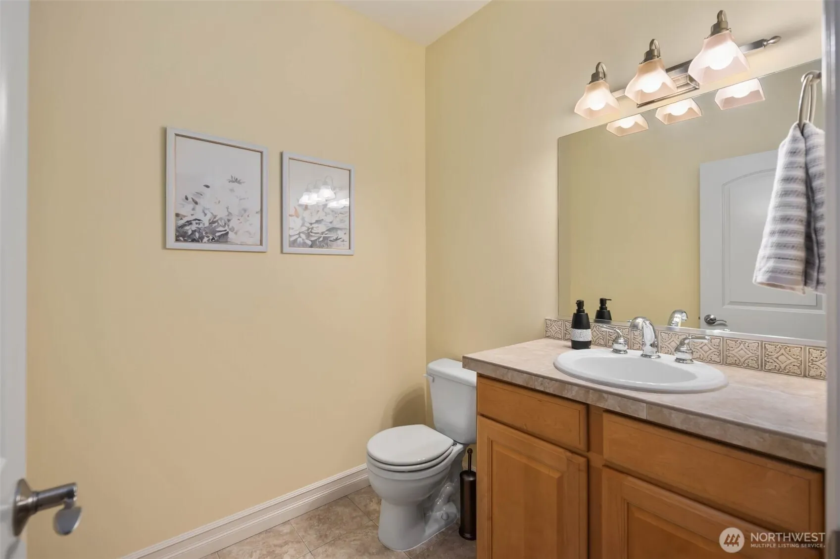 323 Lind Avenue NW, Renton, WA 98057
